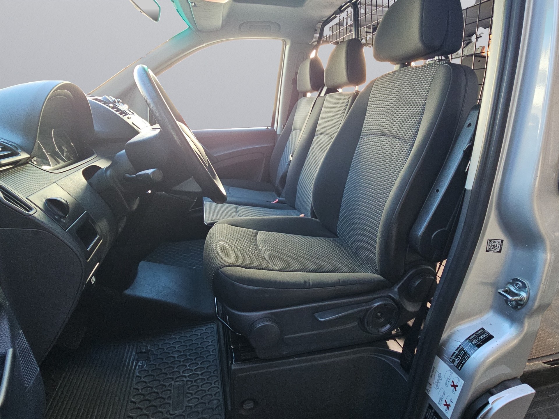 MERCEDES-BENZ Vito 116 CDI Blue Efficiency L 4Matic A-image-13