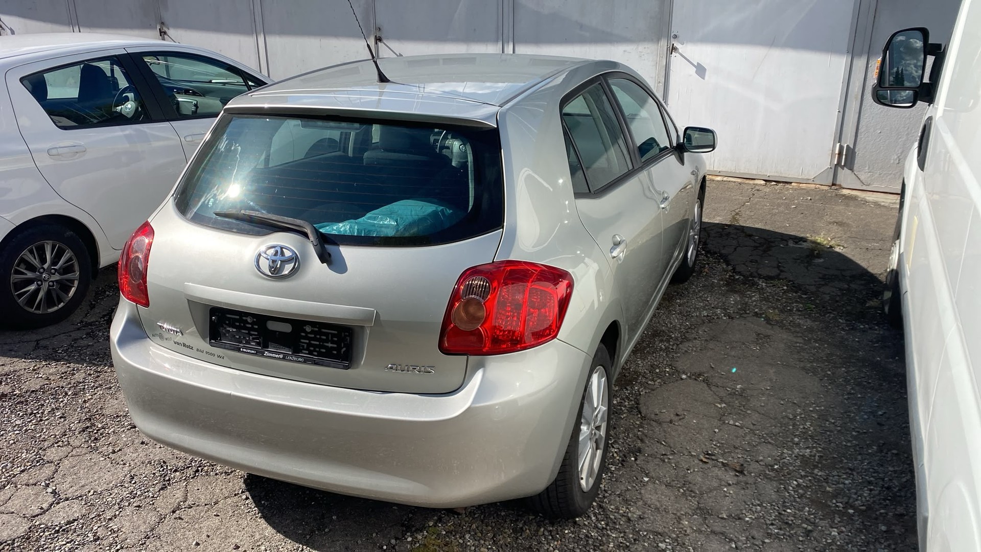 TOYOTA Auris 2.0 D-4D Linea Sol-image-4