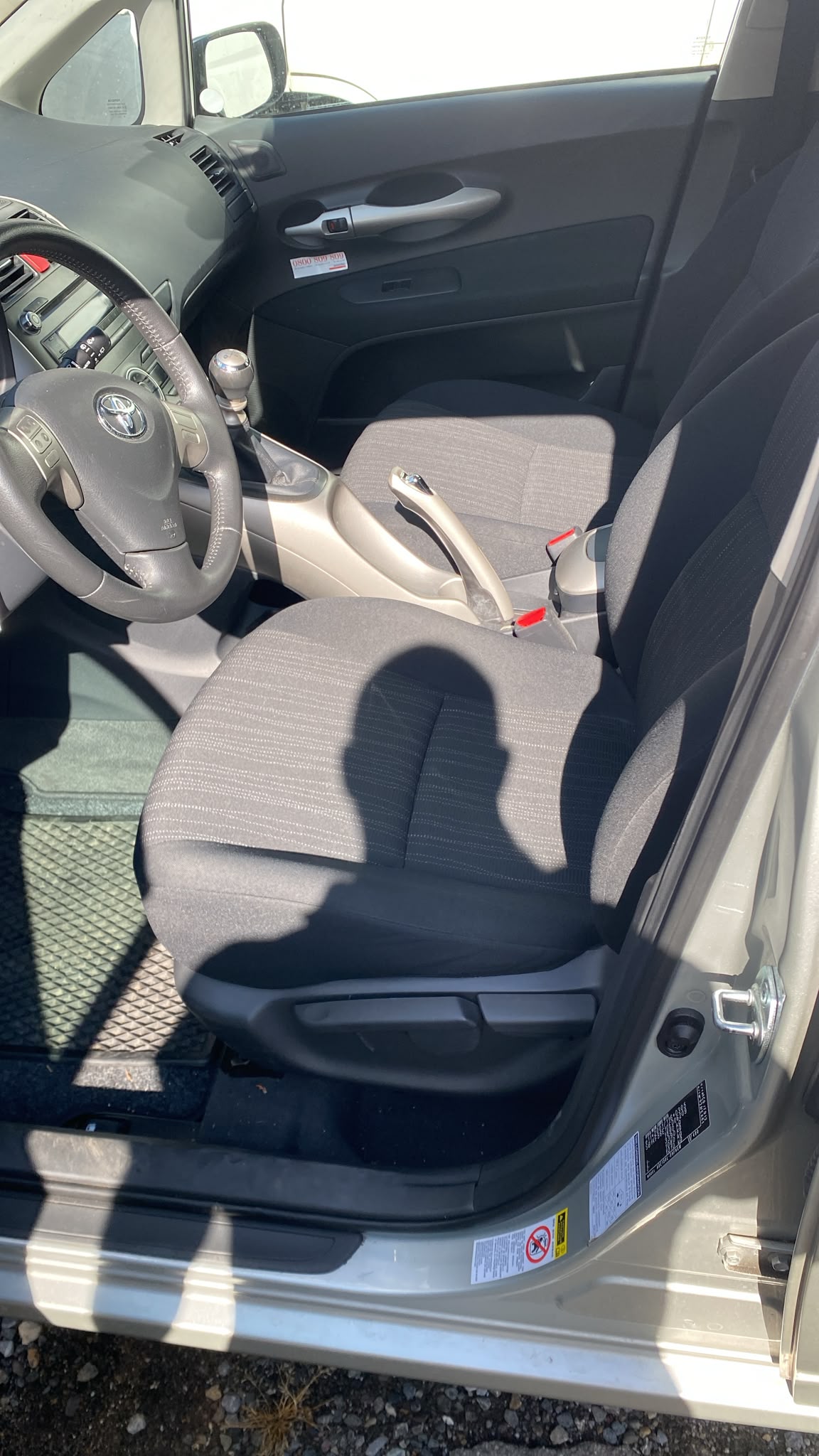 TOYOTA Auris 2.0 D-4D Linea Sol-image-9