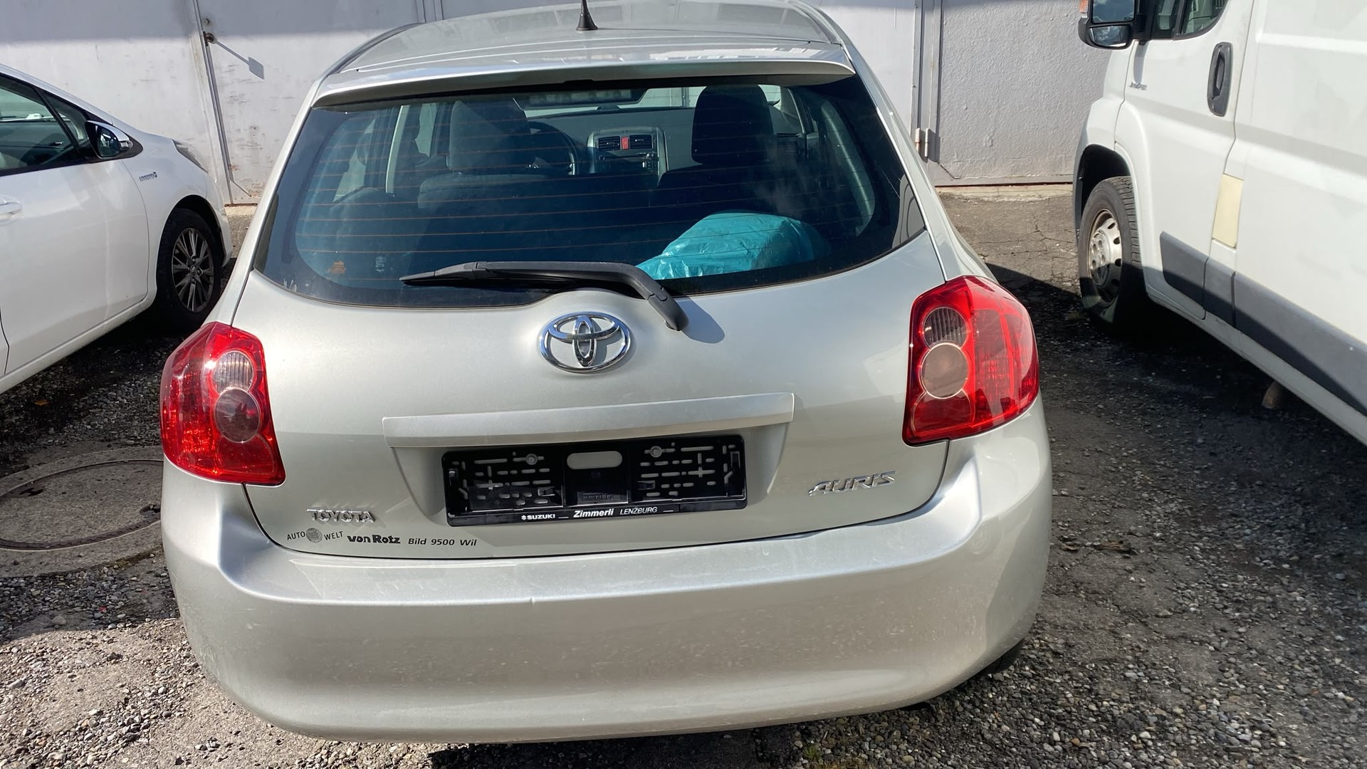 TOYOTA Auris 2.0 D-4D Linea Sol-image-5