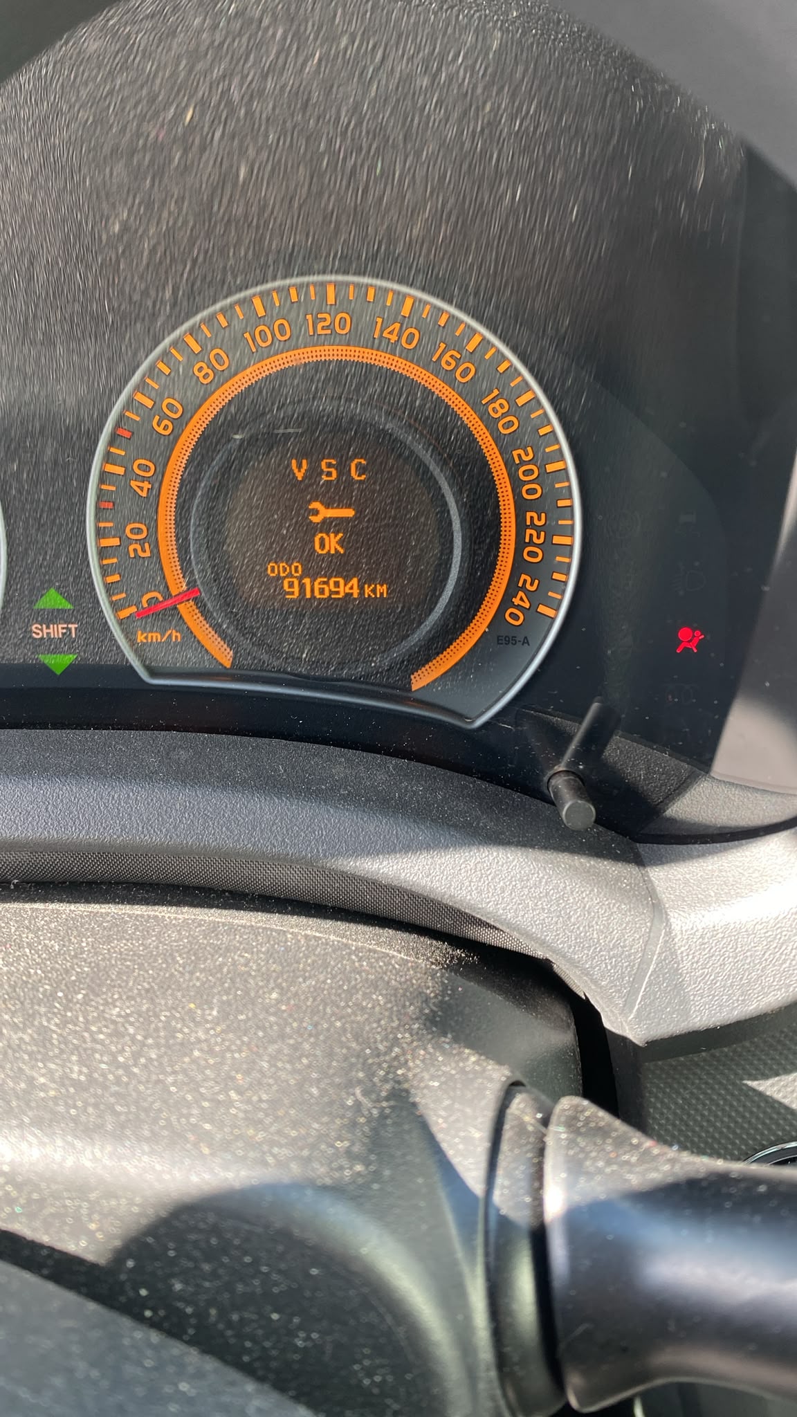 TOYOTA Auris 2.0 D-4D Linea Sol-image-12