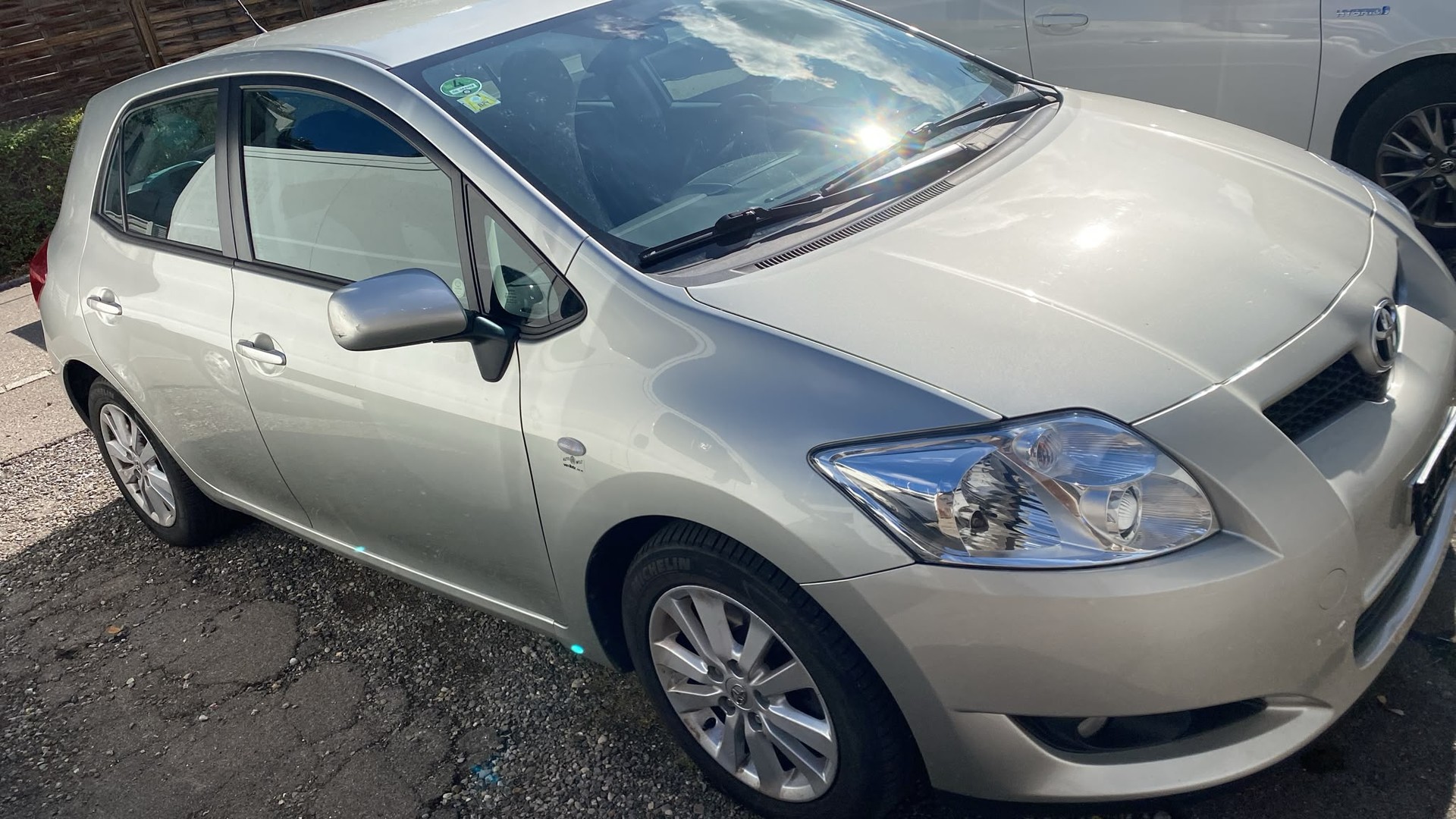TOYOTA Auris 2.0 D-4D Linea Sol-image-1