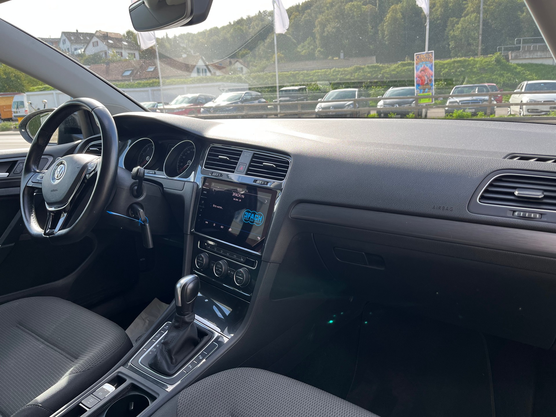 VW Golf 1.5 TSI EVO Comfortline DSG-image-3