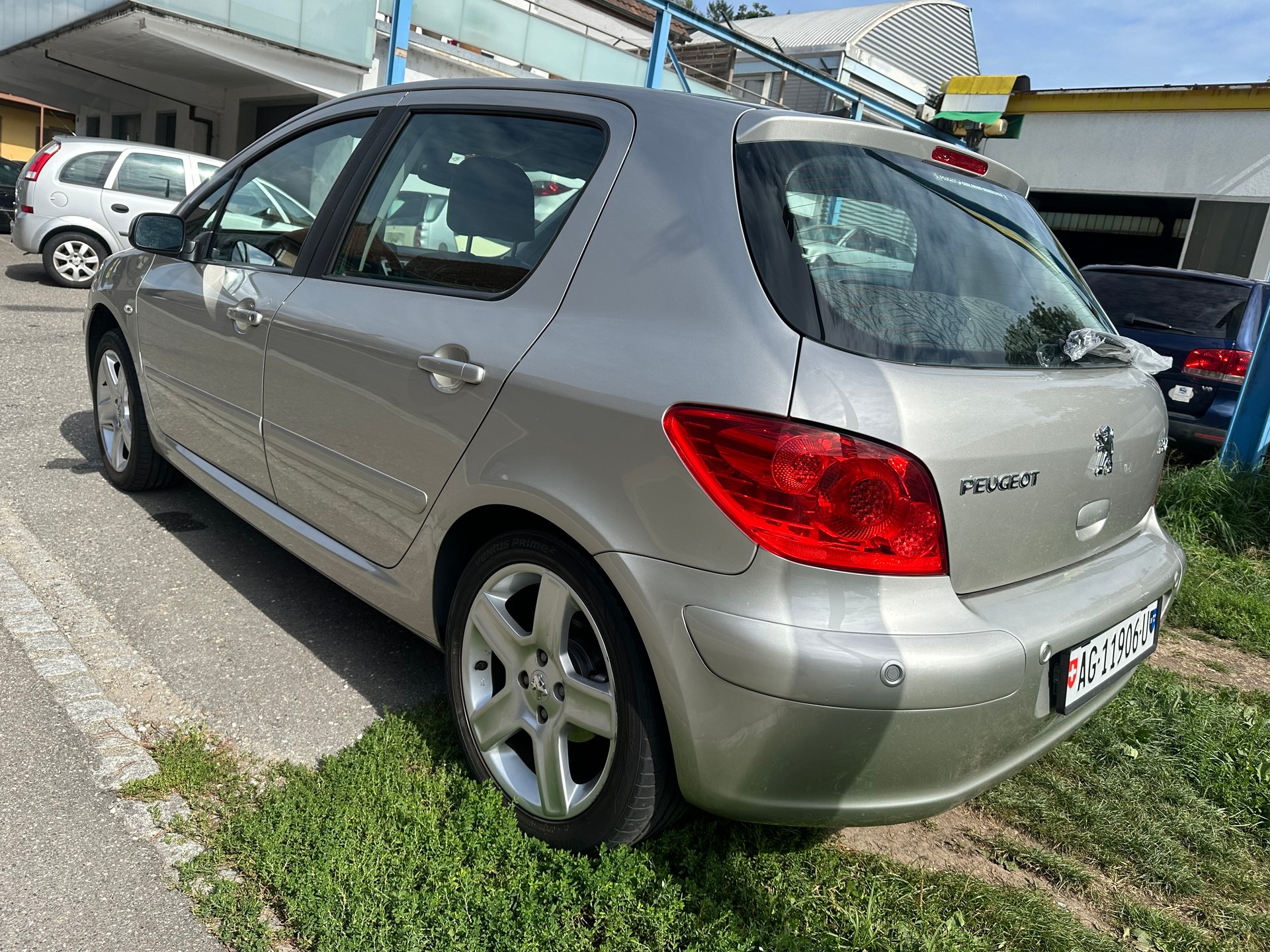 PEUGEOT 307 2.0 16V XSi-image-3