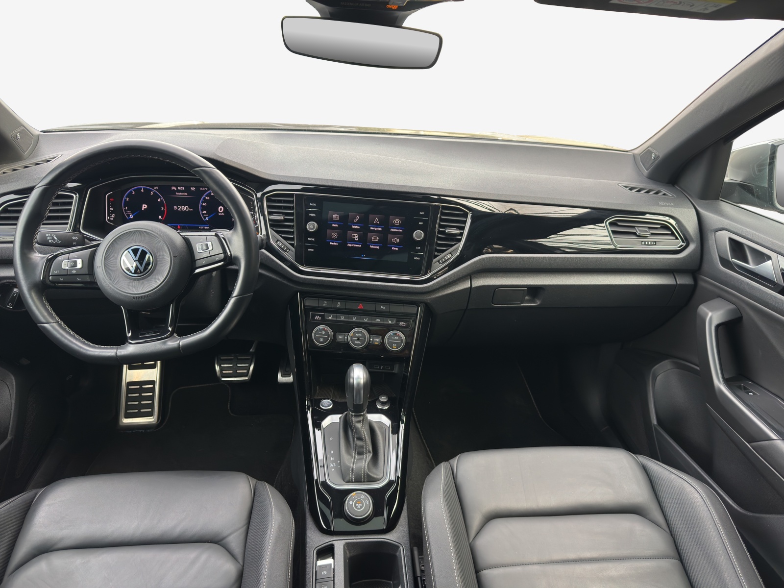 VW T-Roc 2.0 TSI R DSG 4Motion-image-8