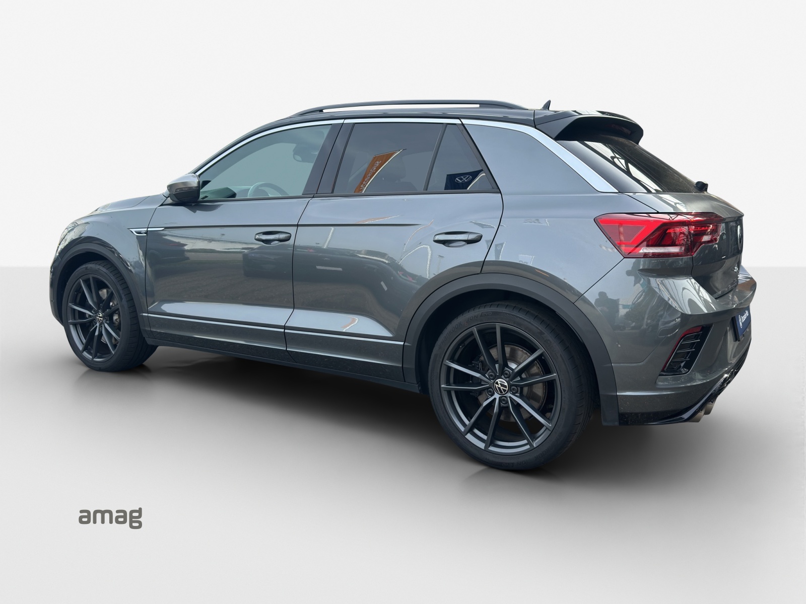 VW T-Roc 2.0 TSI R DSG 4Motion-image-2