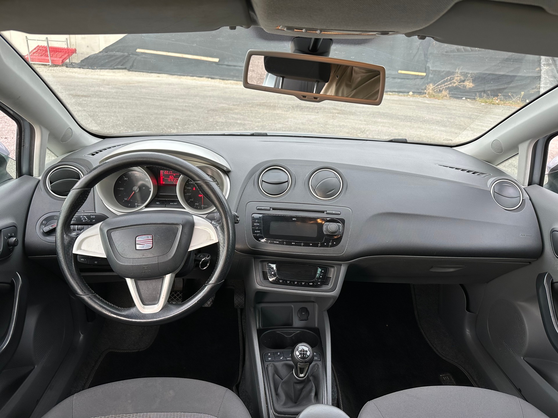 SEAT Ibiza ST 1.6 TDI Style-image-5