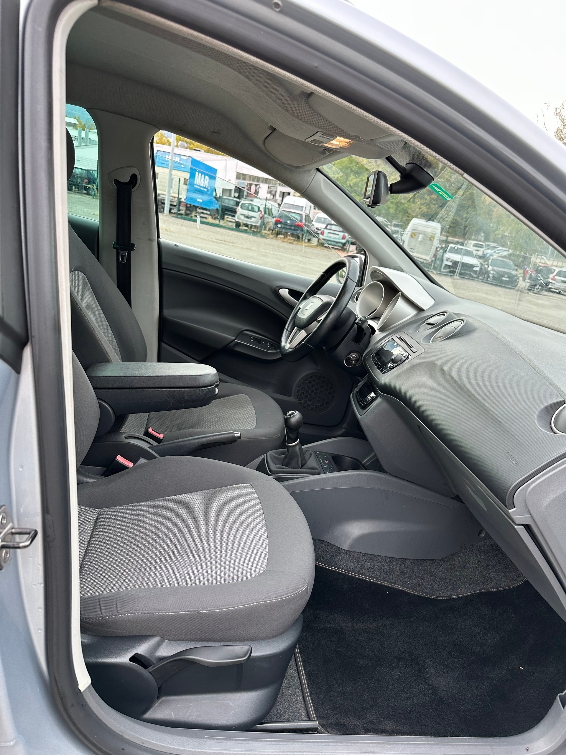 SEAT Ibiza ST 1.6 TDI Style-image-6