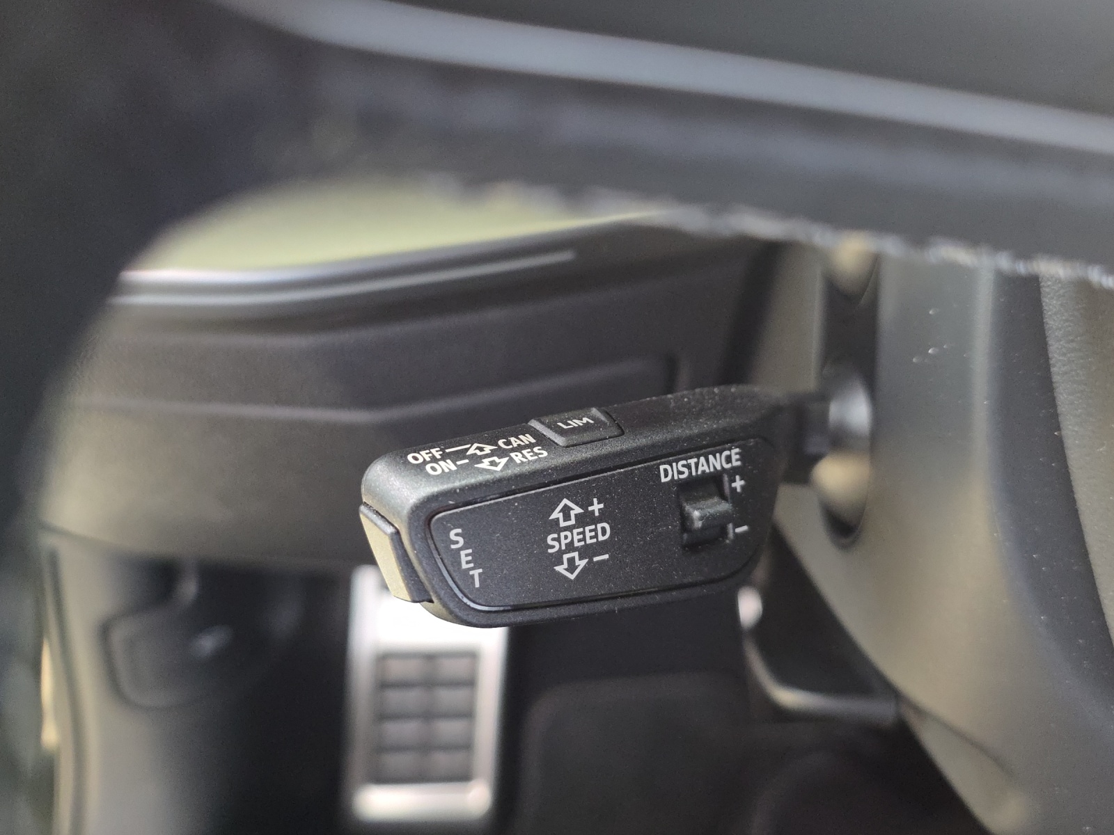 AUDI A3 Sportback 35 TFSI S line Attraction S-tronic-image-15