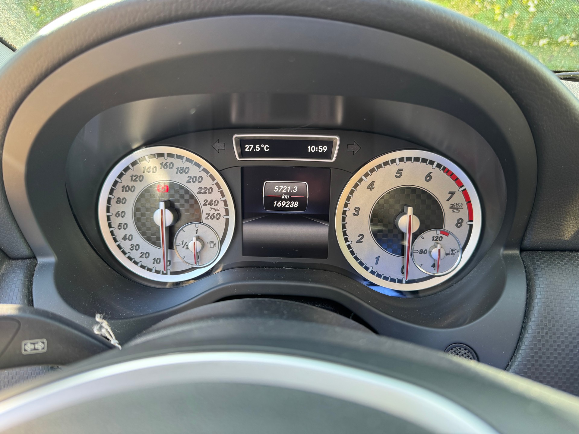 MERCEDES-BENZ A 180-image-3