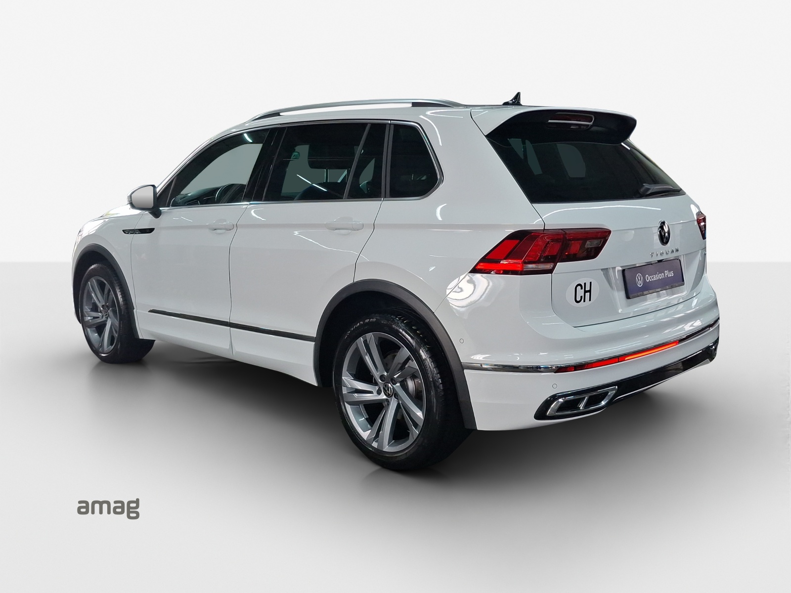 VW Tiguan 2.0TSI R-Line 4Motion DSG-image-2