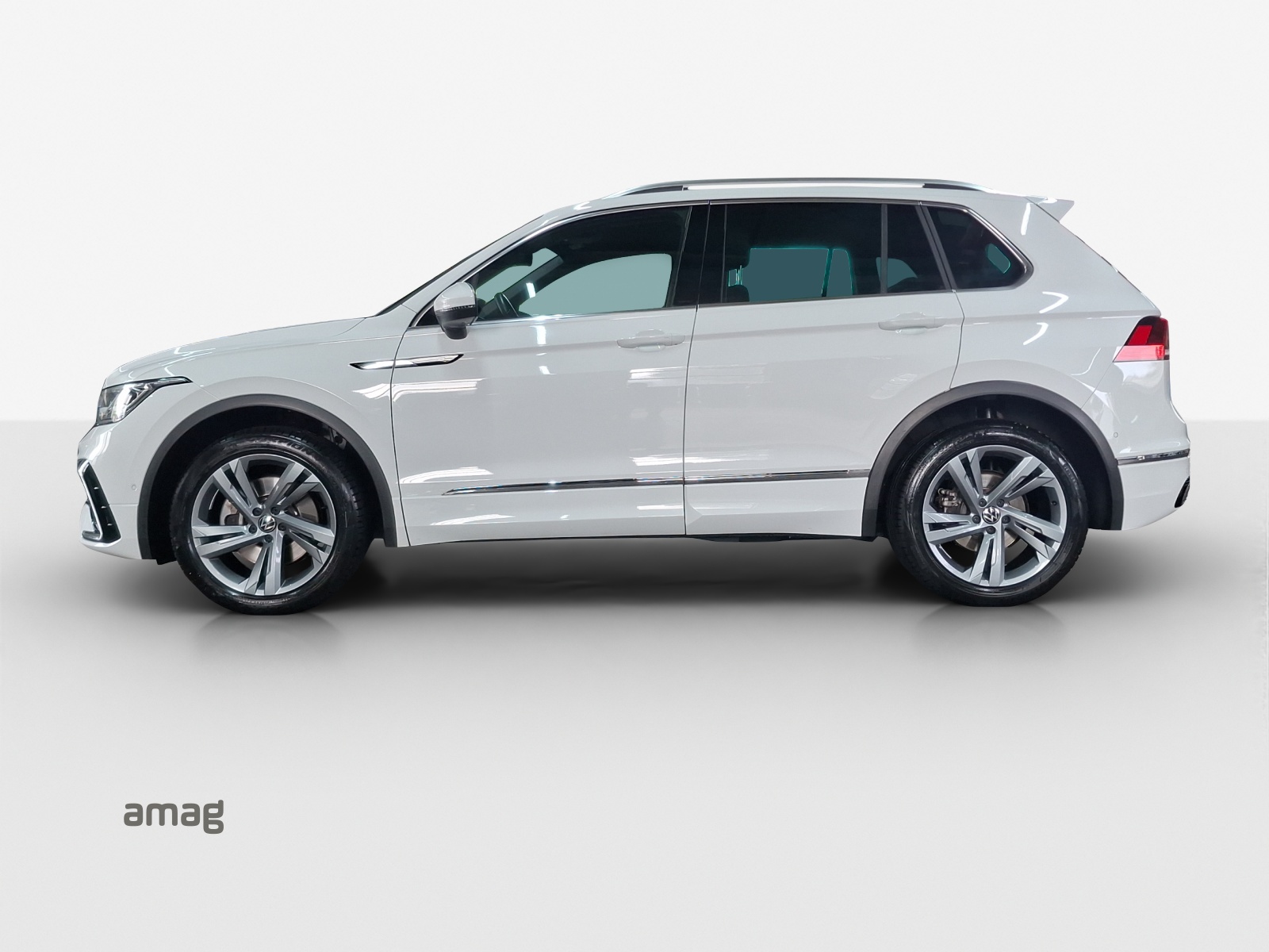 VW Tiguan 2.0TSI R-Line 4Motion DSG-image-1