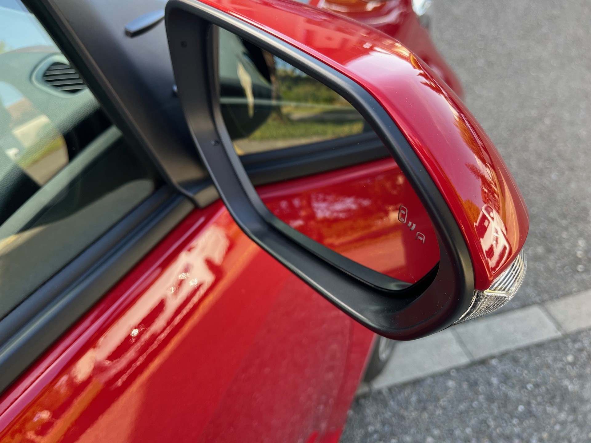 TOYOTA Yaris 1.5 Trend e-CVT-image-16