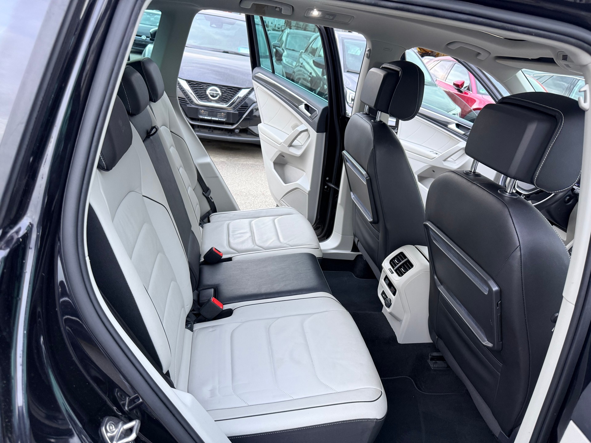 VW Tiguan 1.4TSI ACT Sound 4Motion DSG-image-8
