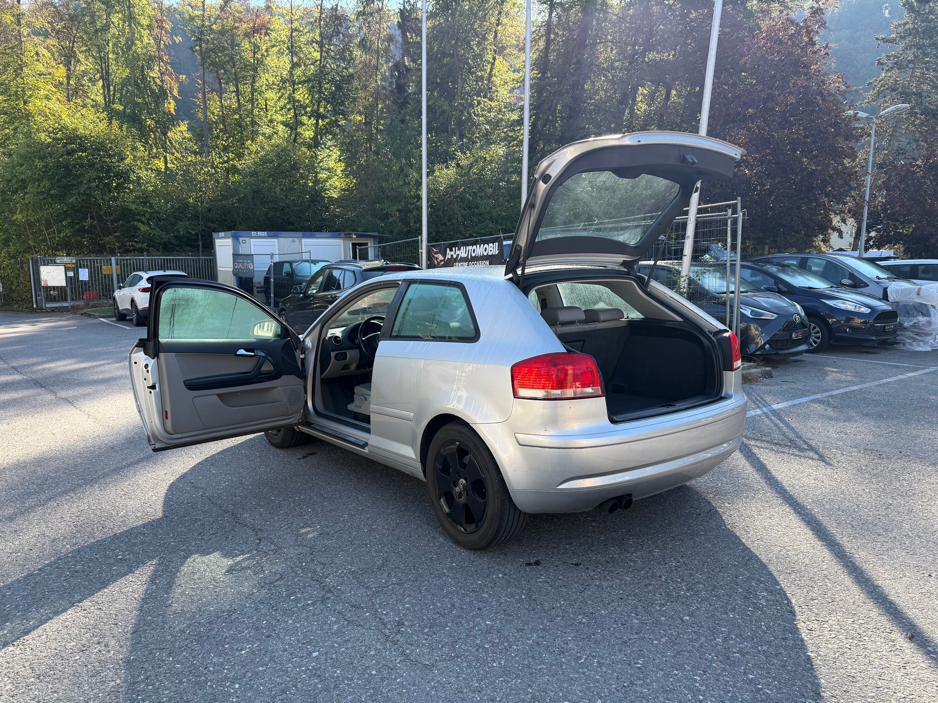 AUDI A3 2.0 Turbo FSI Ambition quattro-image-16