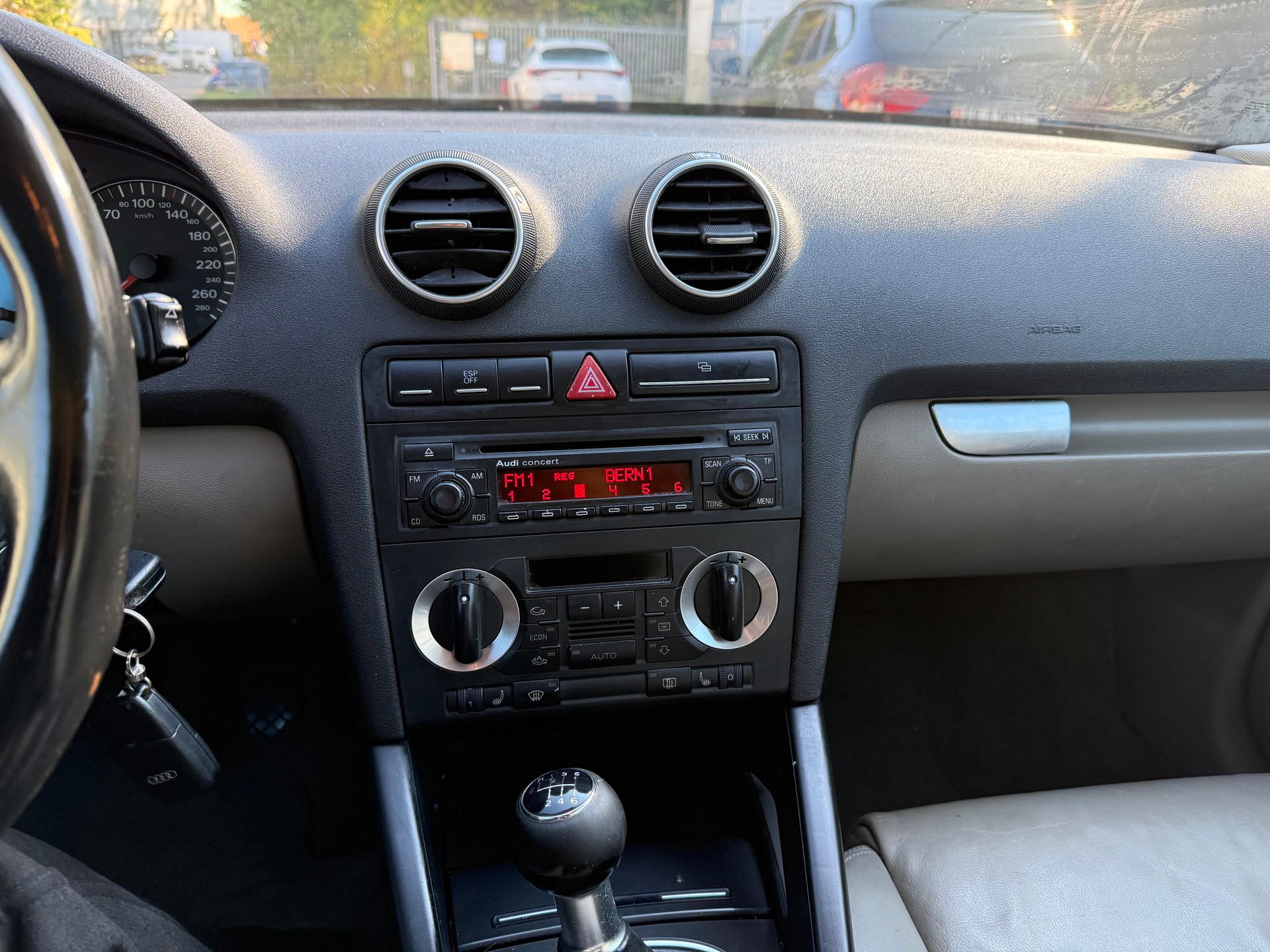 AUDI A3 2.0 Turbo FSI Ambition quattro-image-23