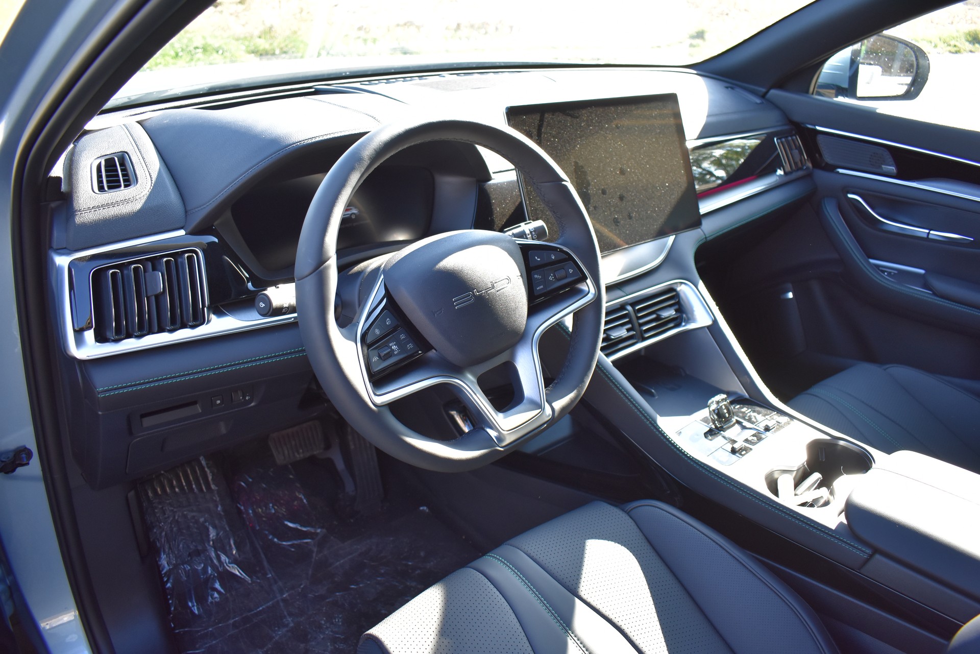 BYD Seal U DM-i Design AWD-image-11