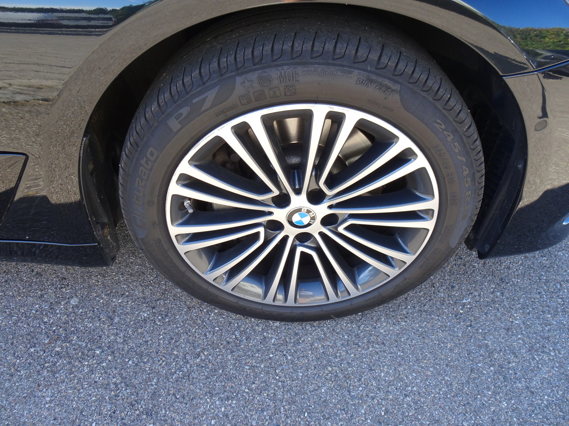 BMW 530d xDrive Touring Sport Line Steptronic-image-6