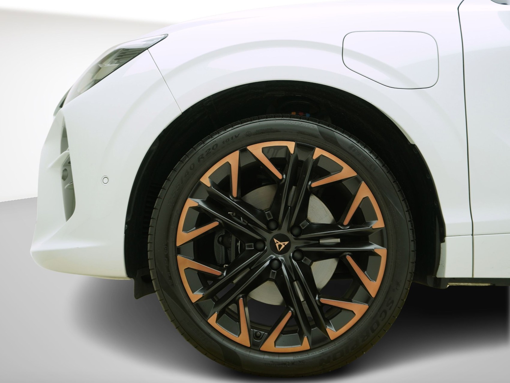 CUPRA Terramar 1.5 DSG e-Plug-in-HYBRID VZ **Cupra Werksgarantie bis 06/2030**-image-6
