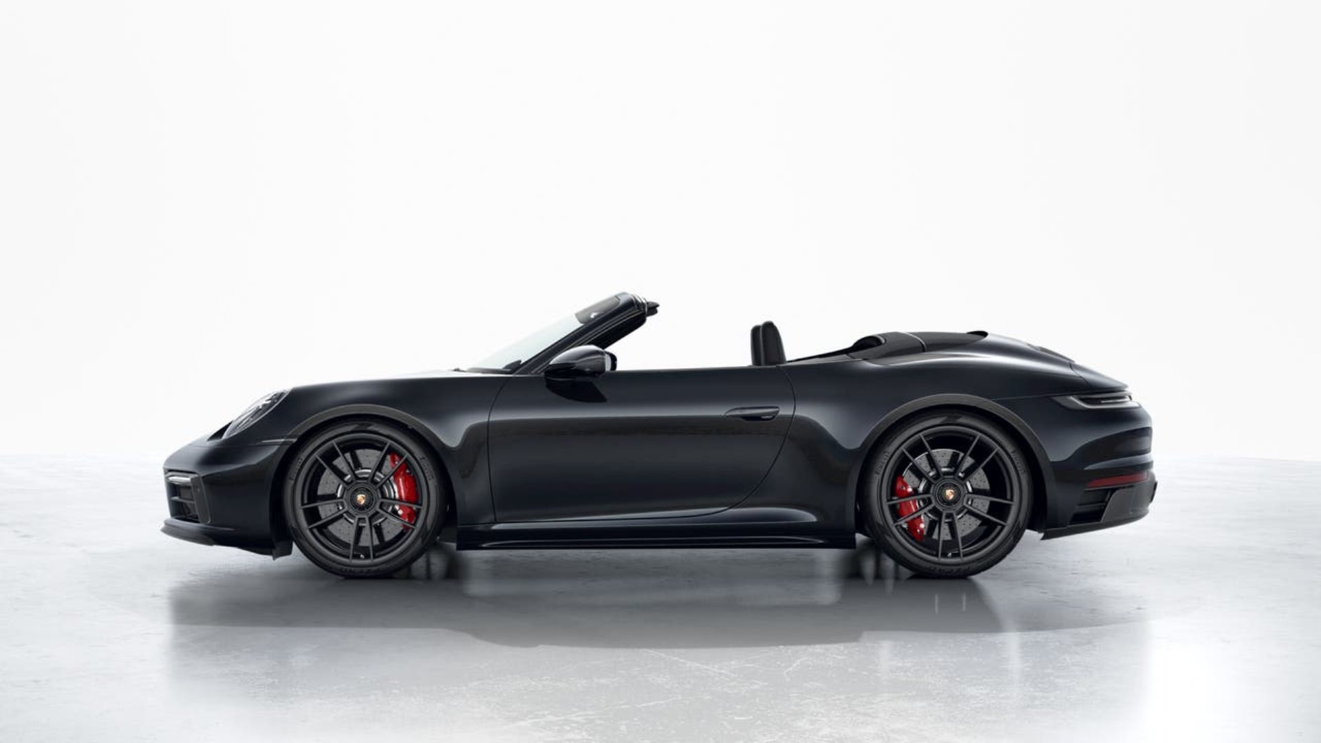 PORSCHE 911 Carrera 4 GTS Cabriolet-showroom-element-1