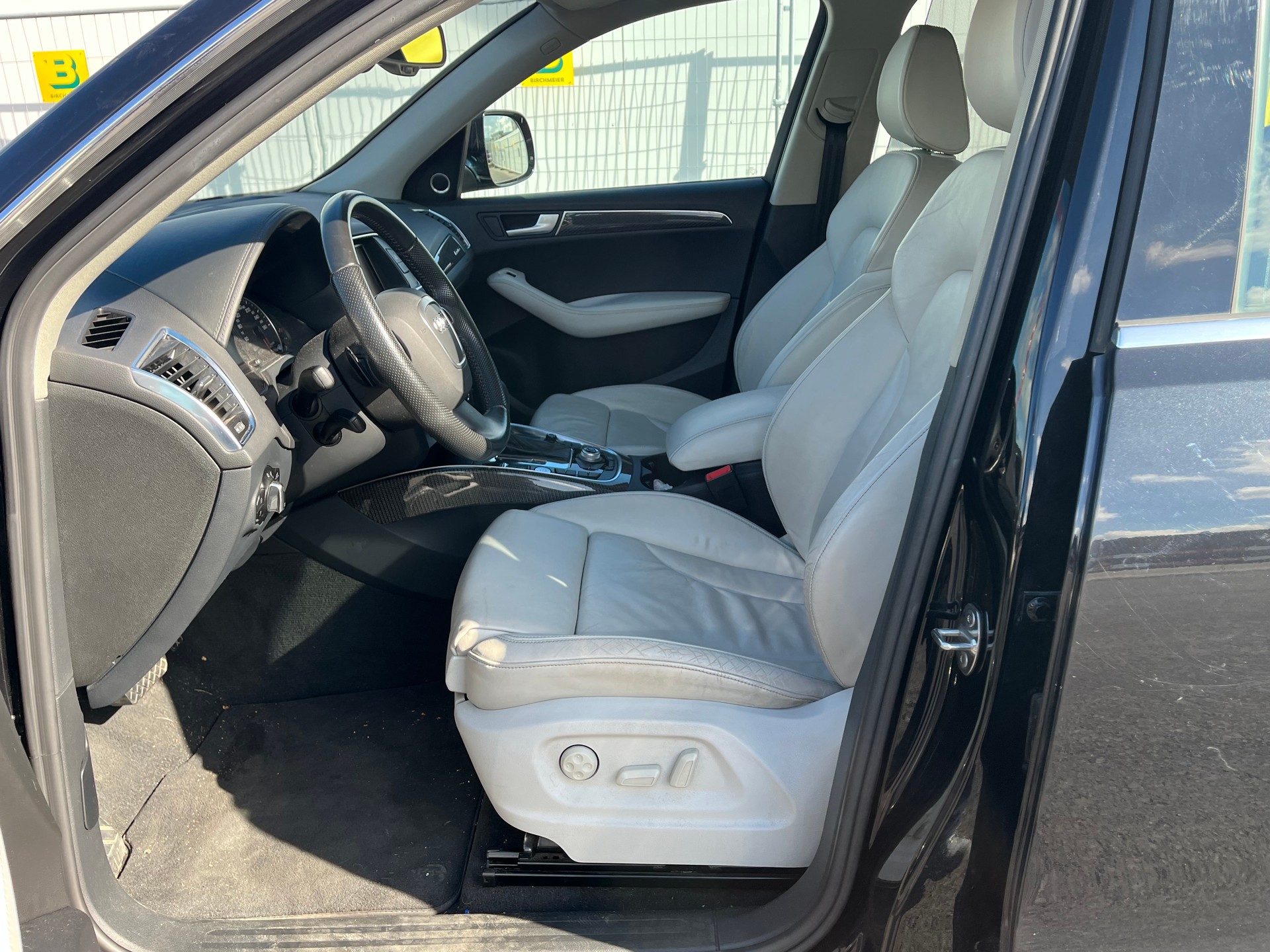 AUDI Q5 3.0 TDI quattro S-tronic-image-8