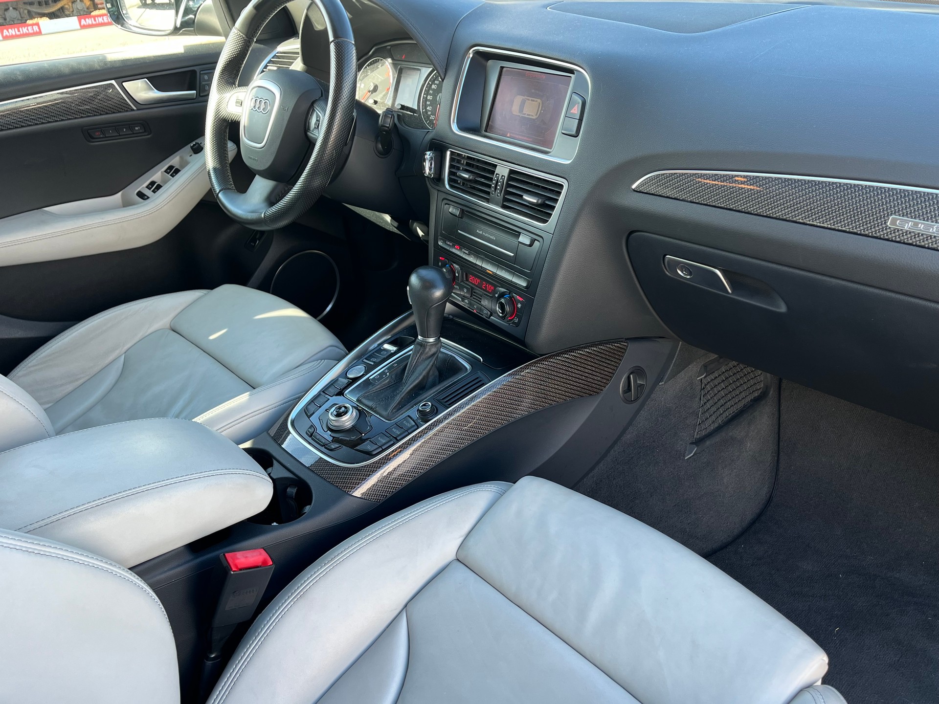 AUDI Q5 3.0 TDI quattro S-tronic-image-12