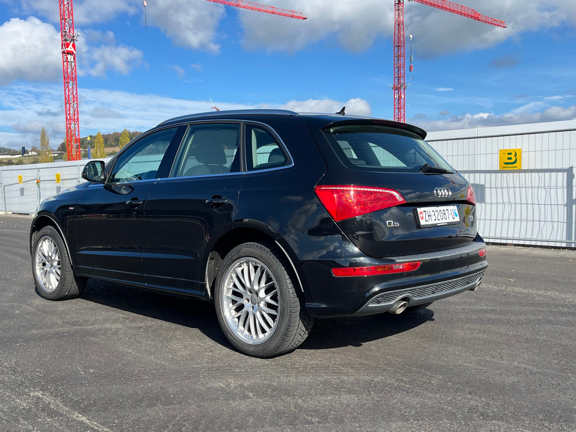 AUDI Q5 3.0 TDI quattro S-tronic-image-4