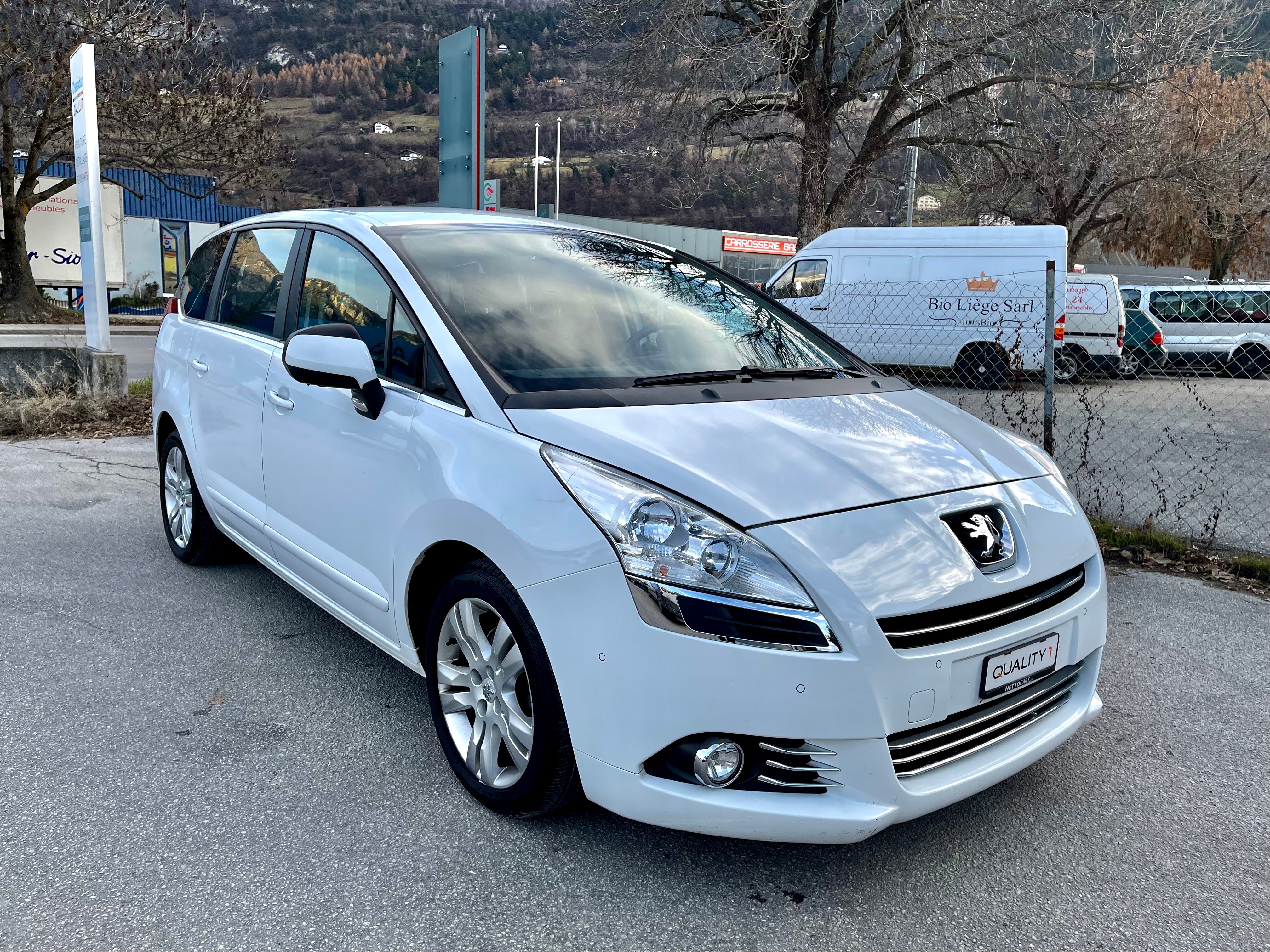 Car photo