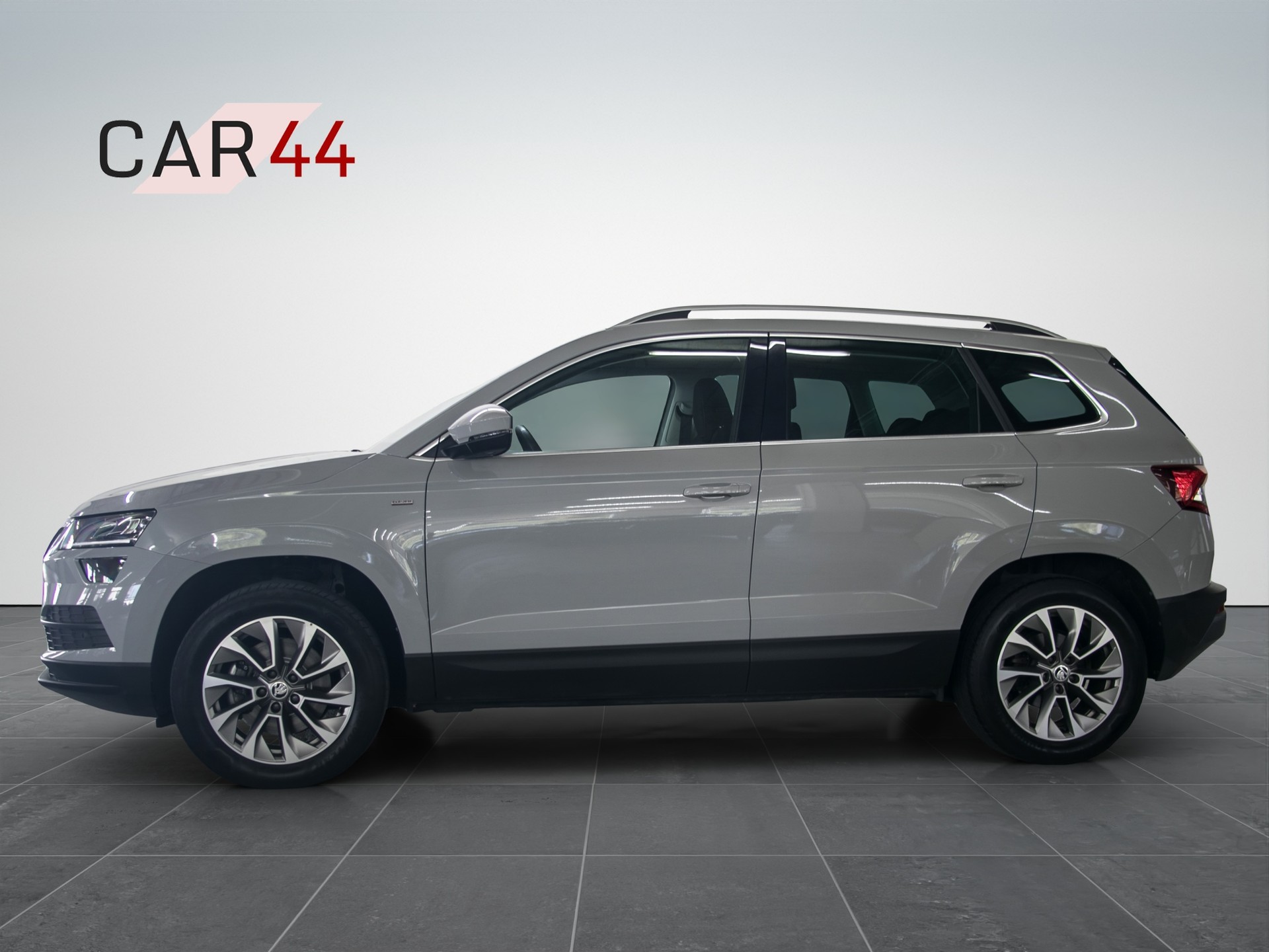 SKODA Karoq 2.0 TDI CR Clever 4x4 DSG-image-1