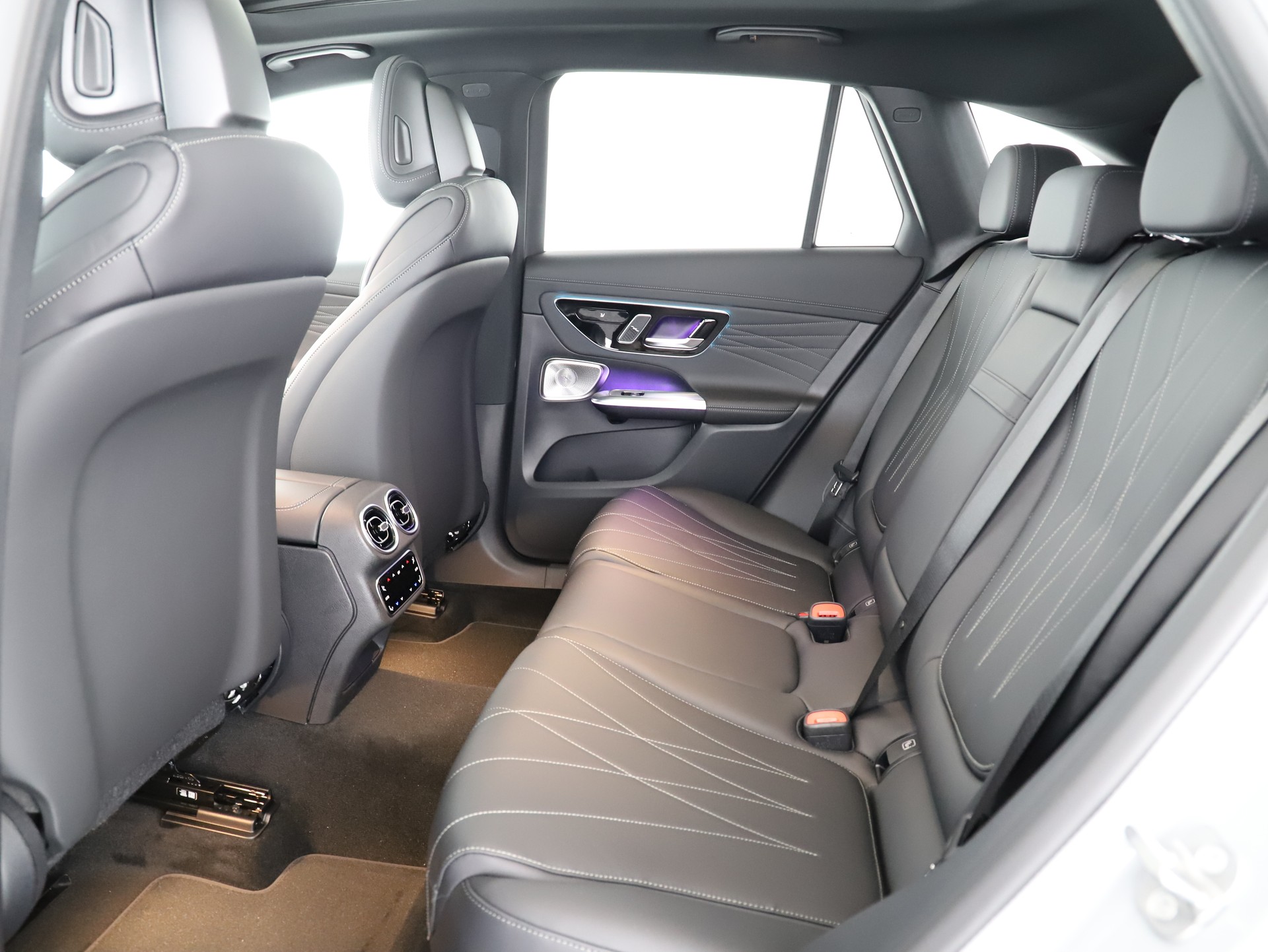 MERCEDES-BENZ GLC 400 e 4M EQ Star-image-9