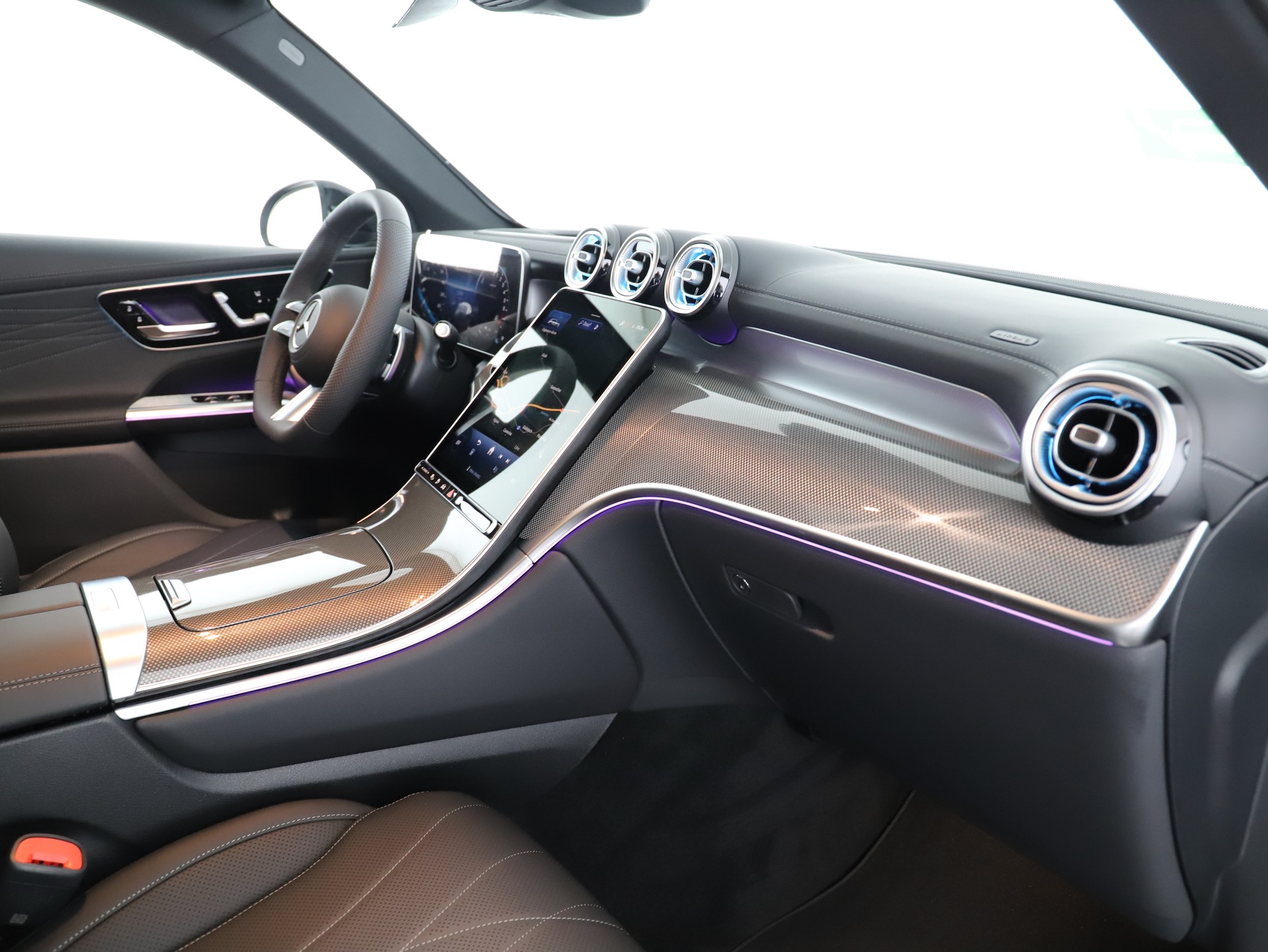 MERCEDES-BENZ GLC 400 e 4M EQ Star-image-10