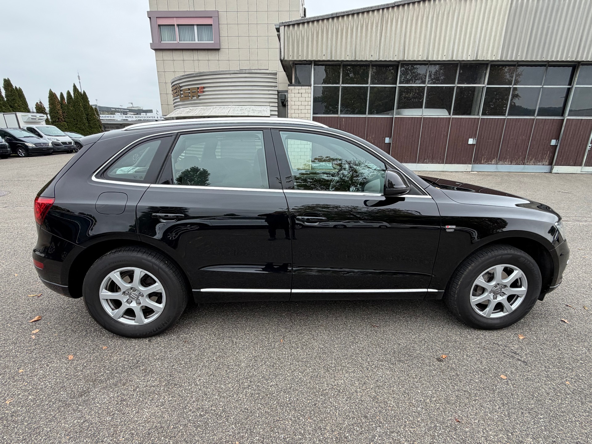 AUDI Q5 2.0 TDI quattro S-tronic-image-6