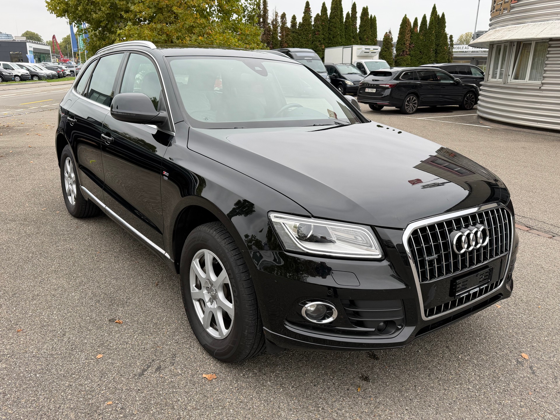 AUDI Q5 2.0 TDI quattro S-tronic-image-1
