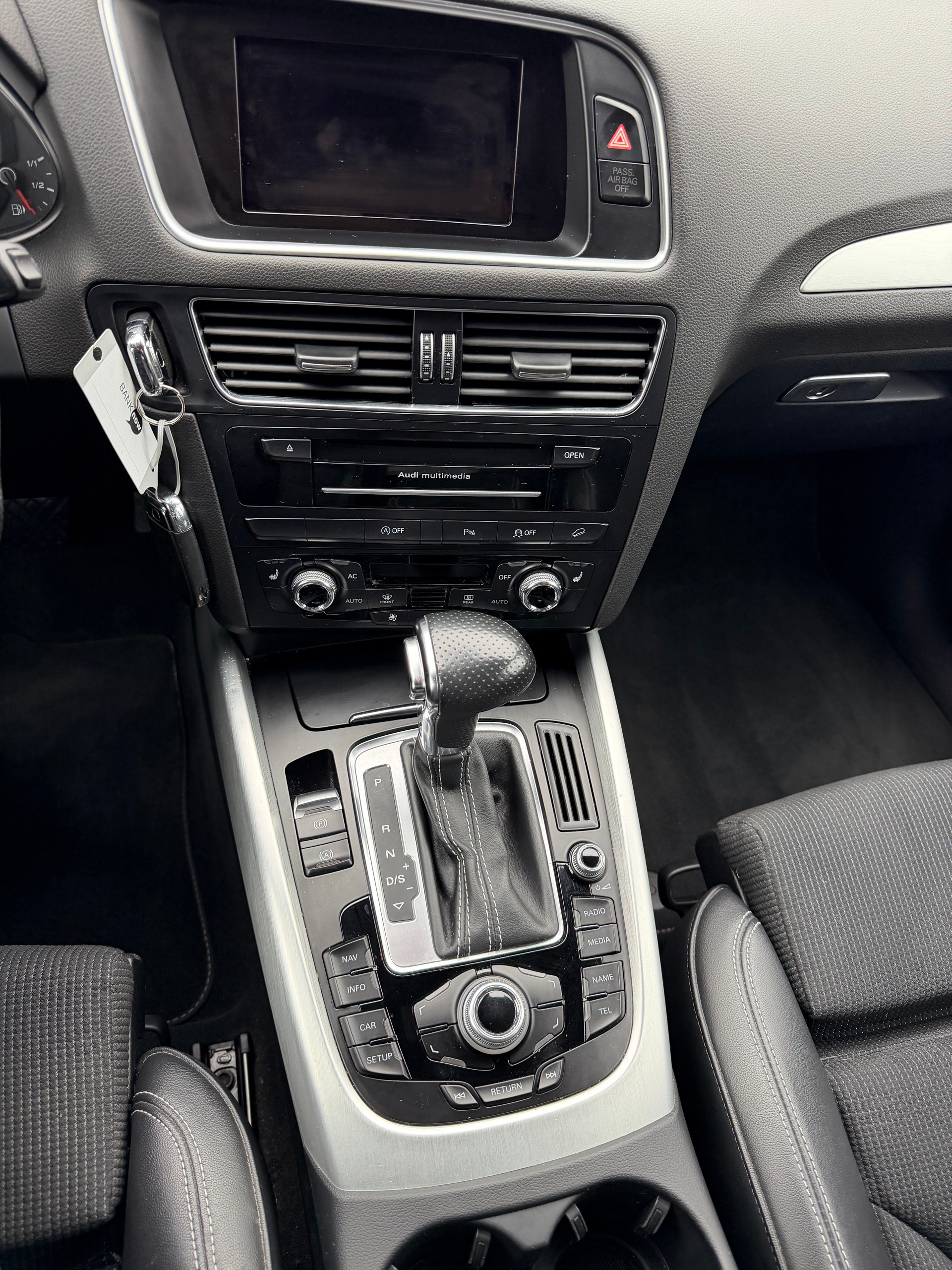 AUDI Q5 2.0 TDI quattro S-tronic-image-5