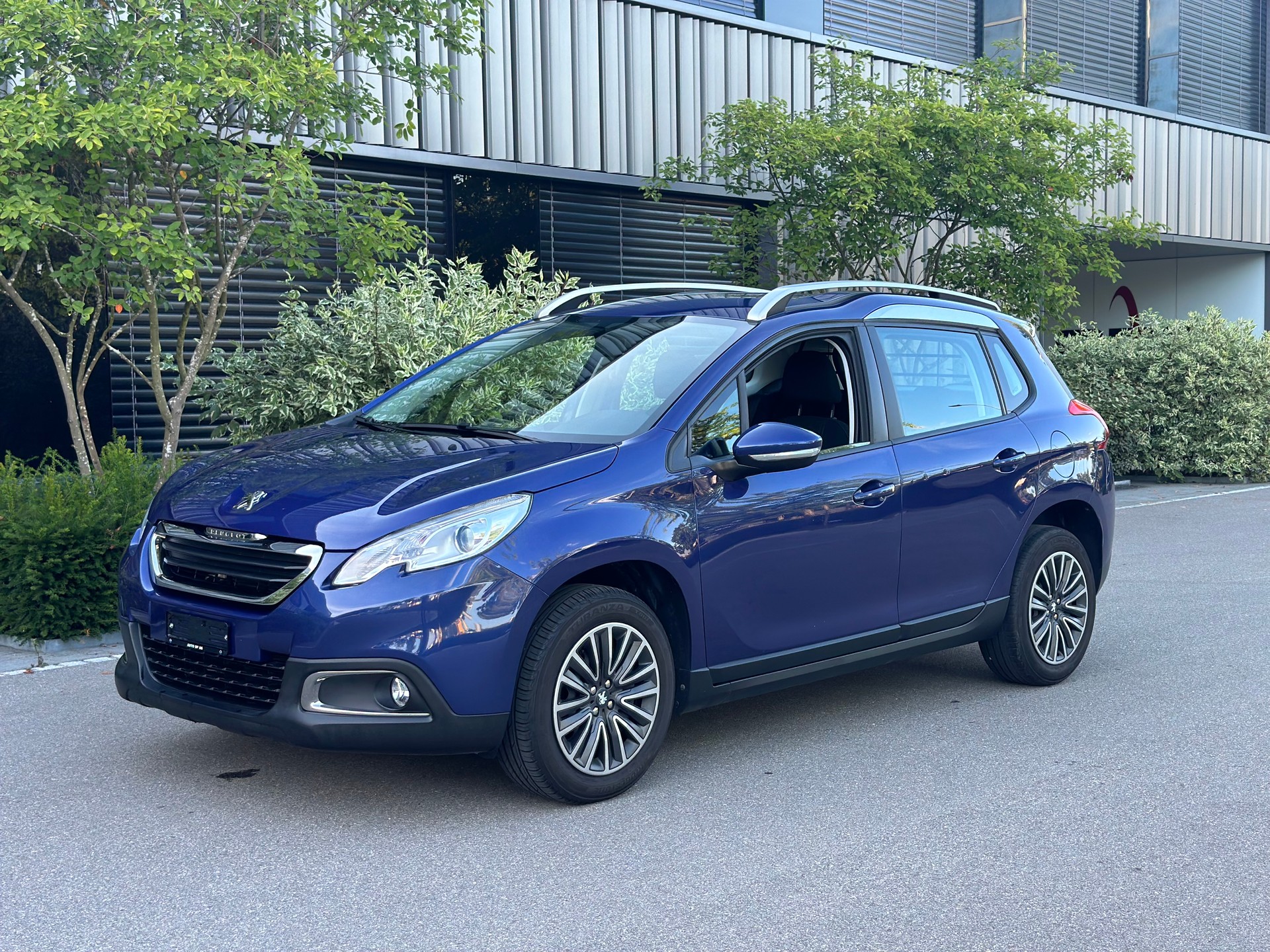 PEUGEOT 2008 1.6 VTI Active-image-0