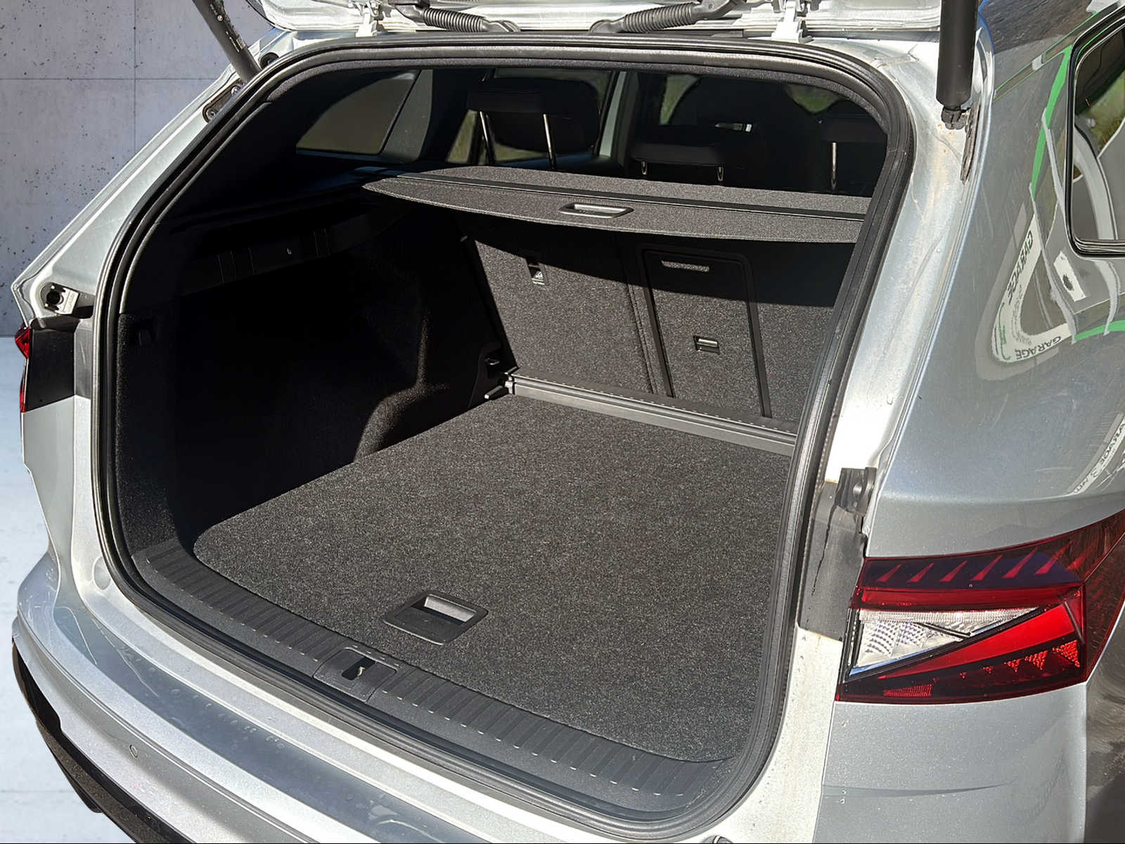 SKODA Enyaq iV 80x SportLine-image-9
