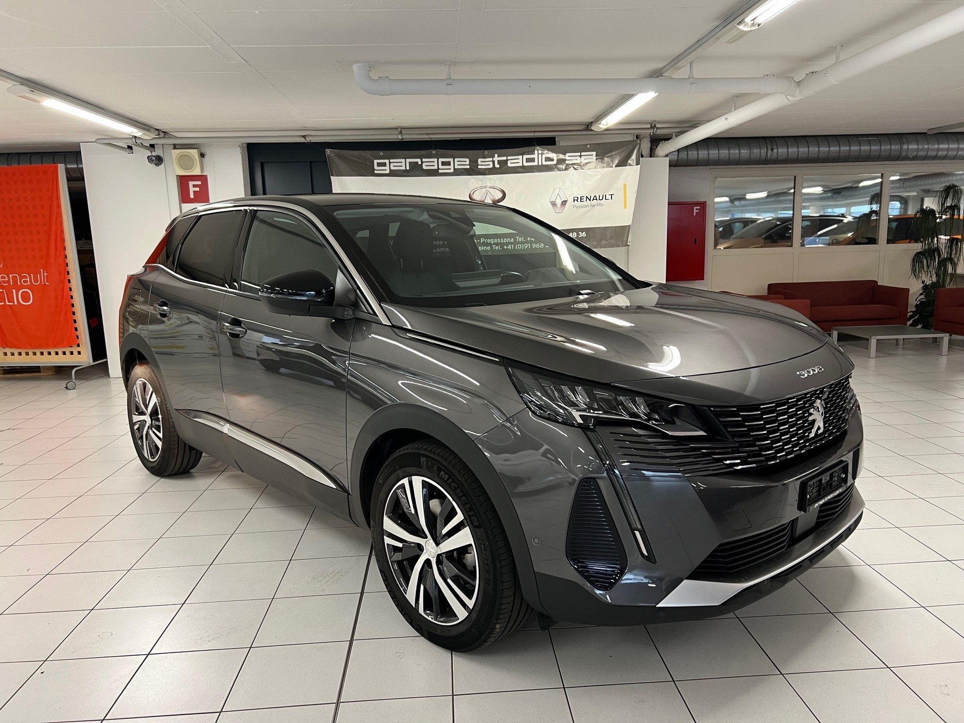 PEUGEOT 3008 1.2 PureTech Allure Pack EAT8-image-0