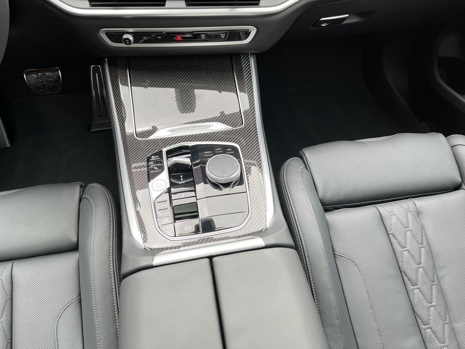 BMW X5 M60i xDrive-image-18