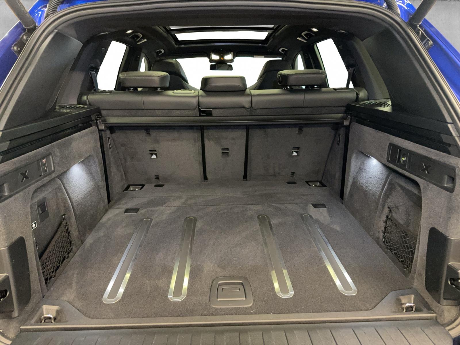 BMW X5 M60i xDrive-image-11