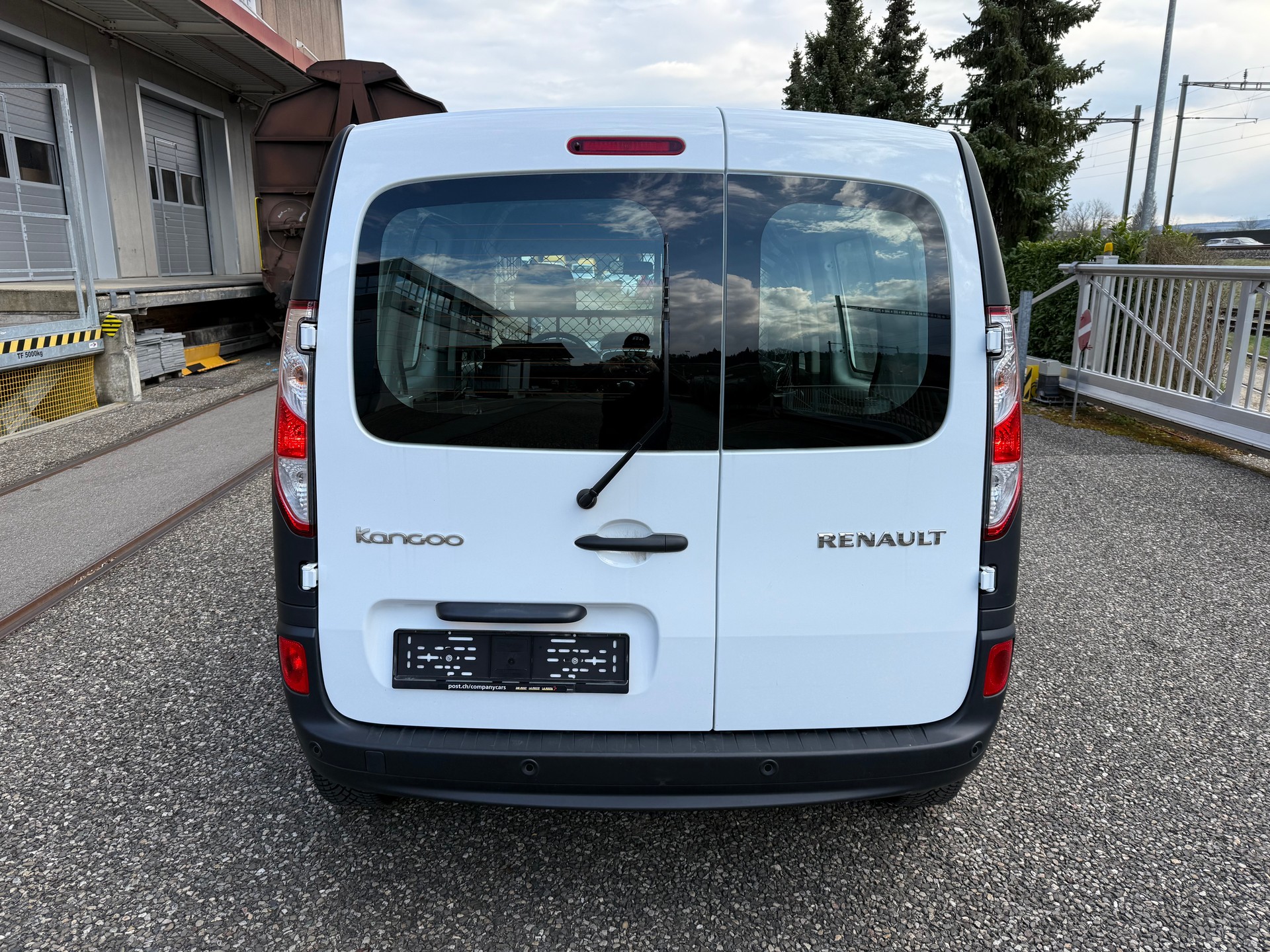 RENAULT Kangoo Medium TCe 115 Business A-image-4