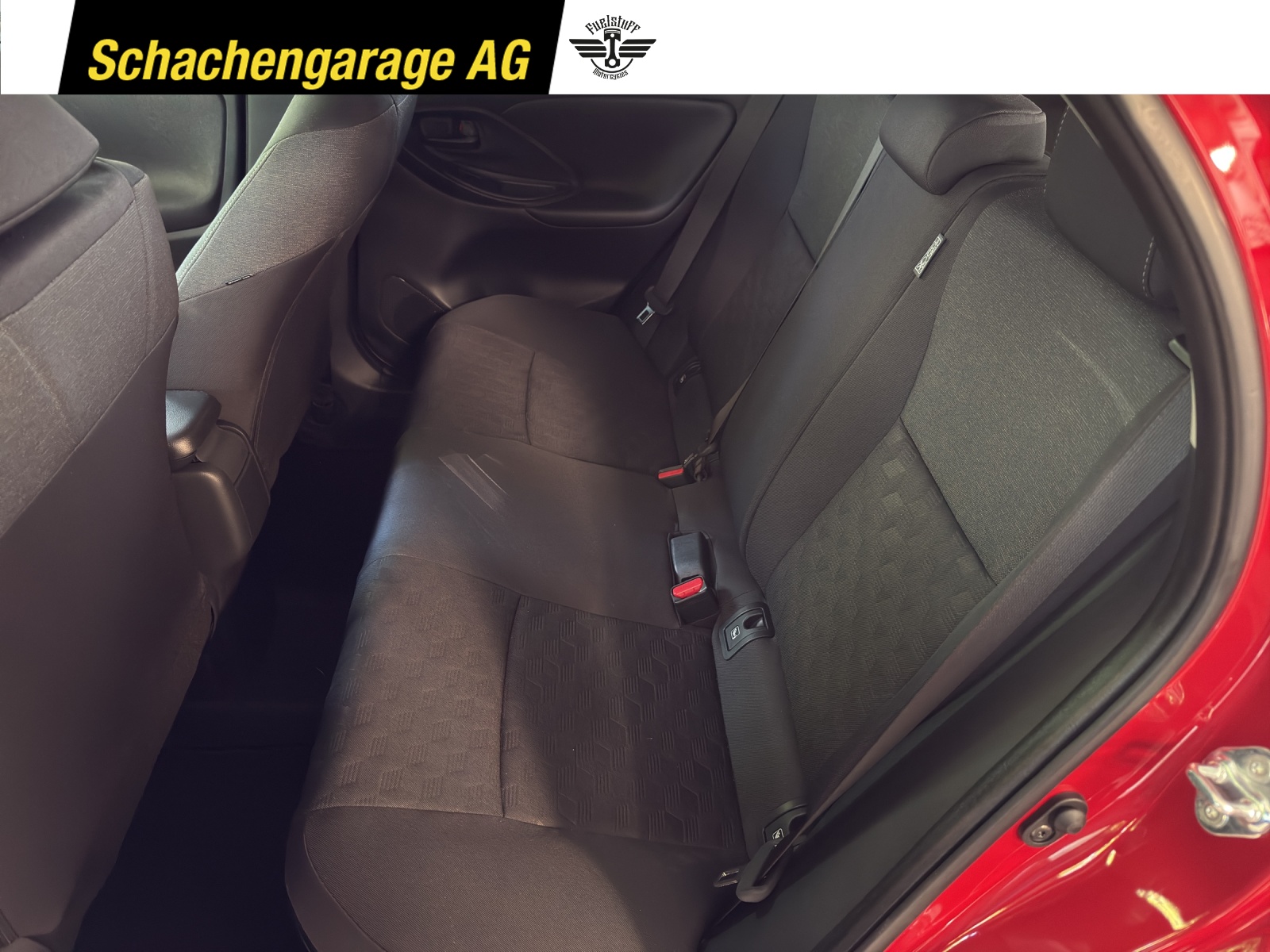 TOYOTA Yaris 1.5 Trend e-CVT-image-5