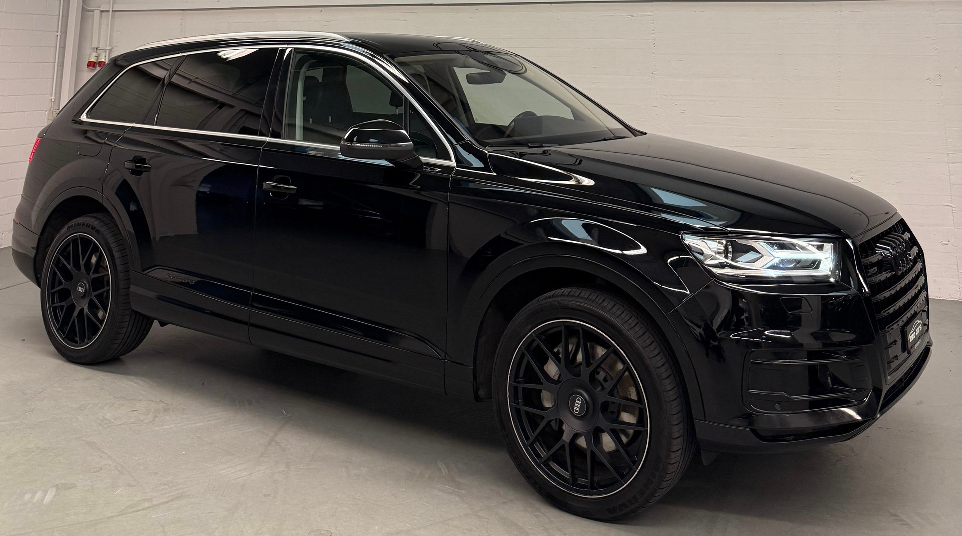 AUDI Q7 50 TDI quattro tiptronic All Black Performance 7Plätzer-showroom-element-3