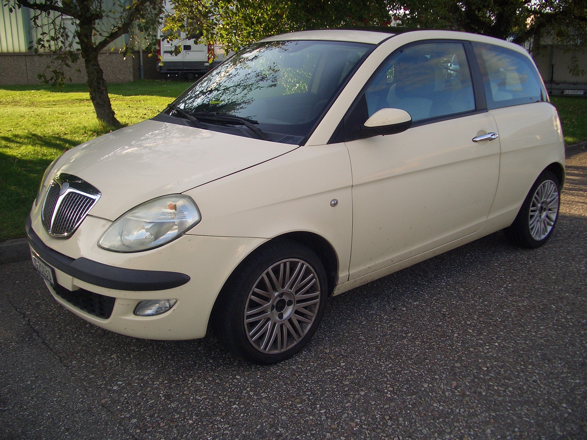 LANCIA Ypsilon 1.4 16V Platino-image-0