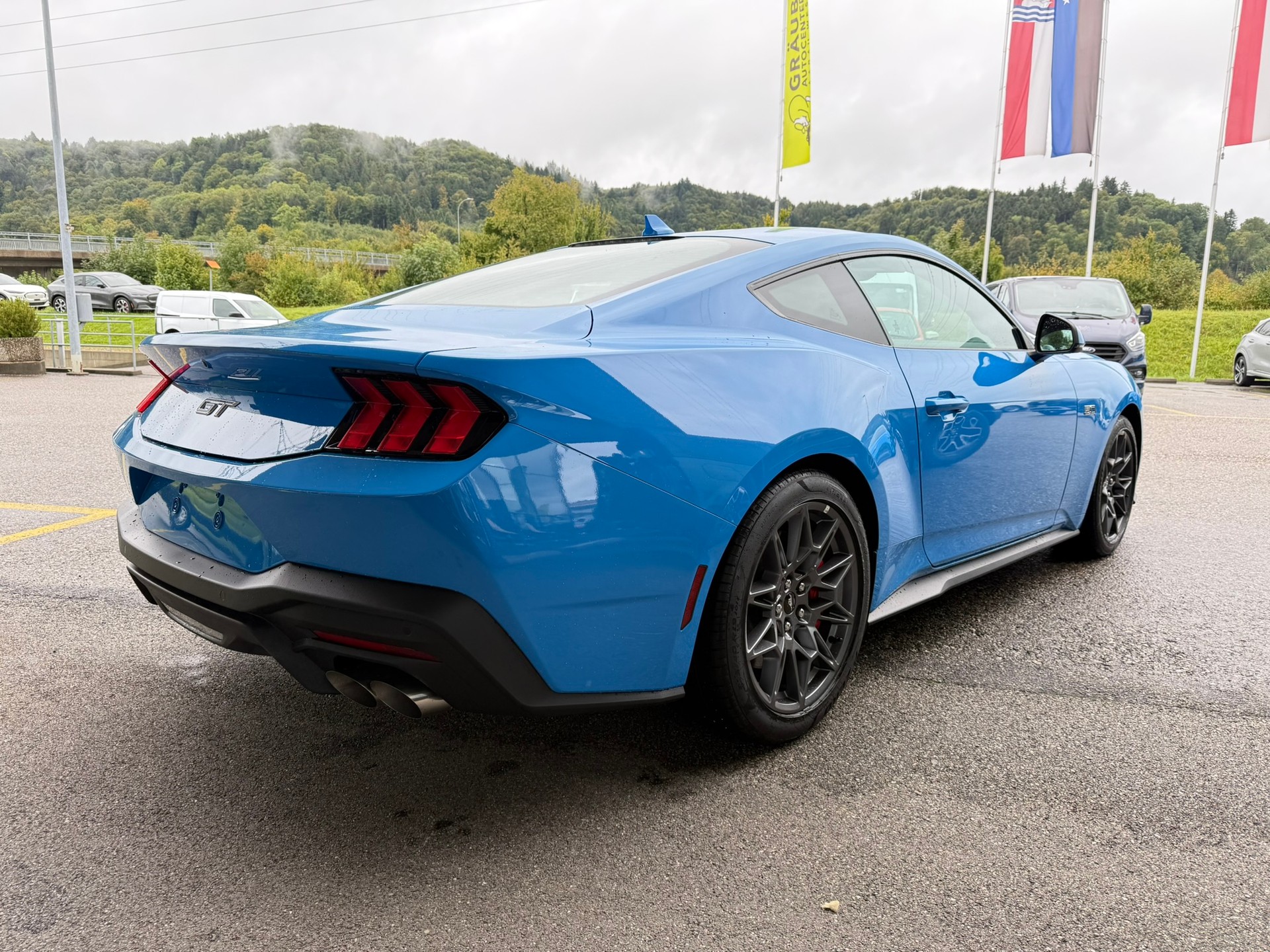 FORD Mustang Fastback 5.0 V8 GT Automat-image-5