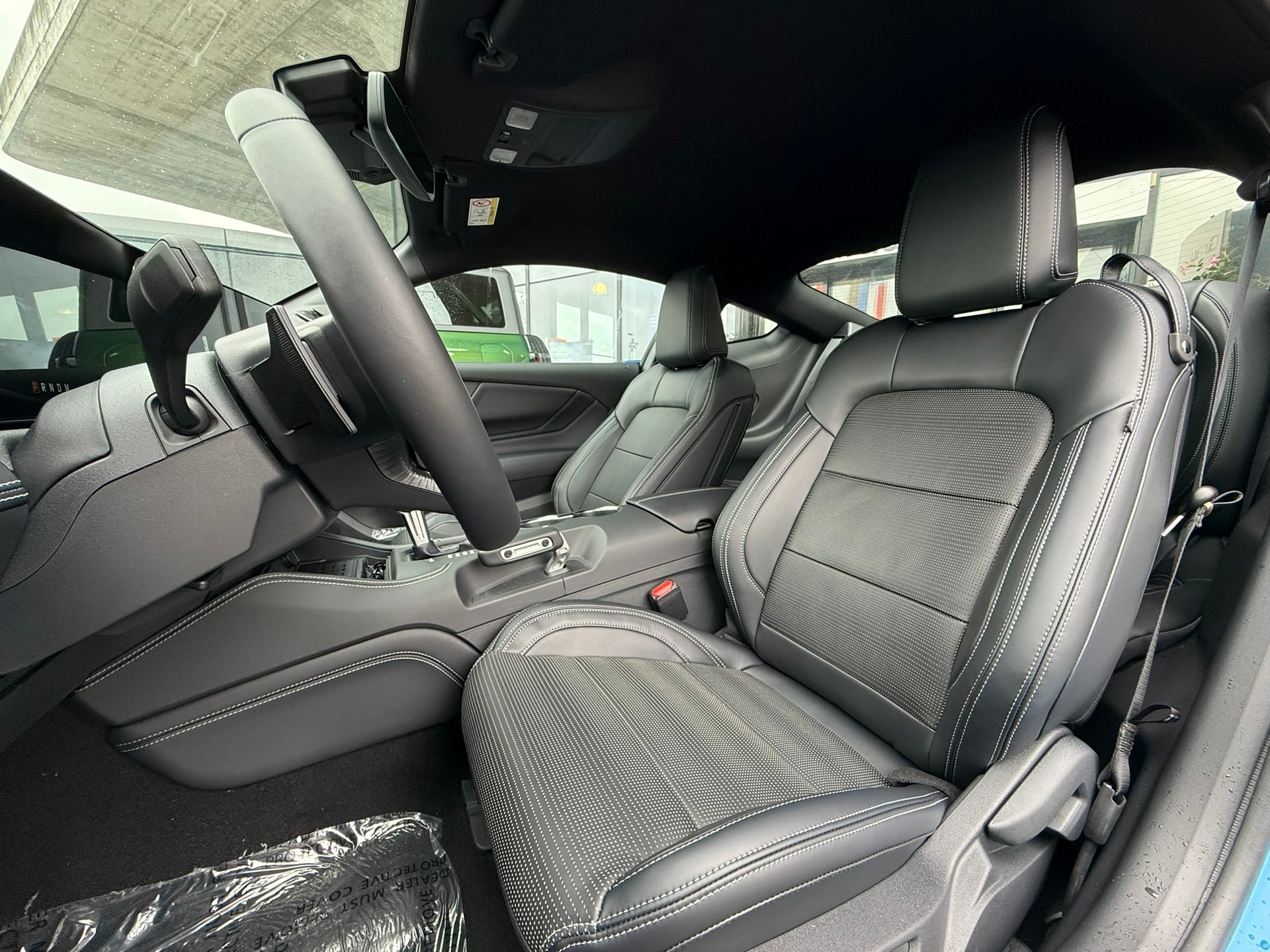 FORD Mustang Fastback 5.0 V8 GT Automat-image-6