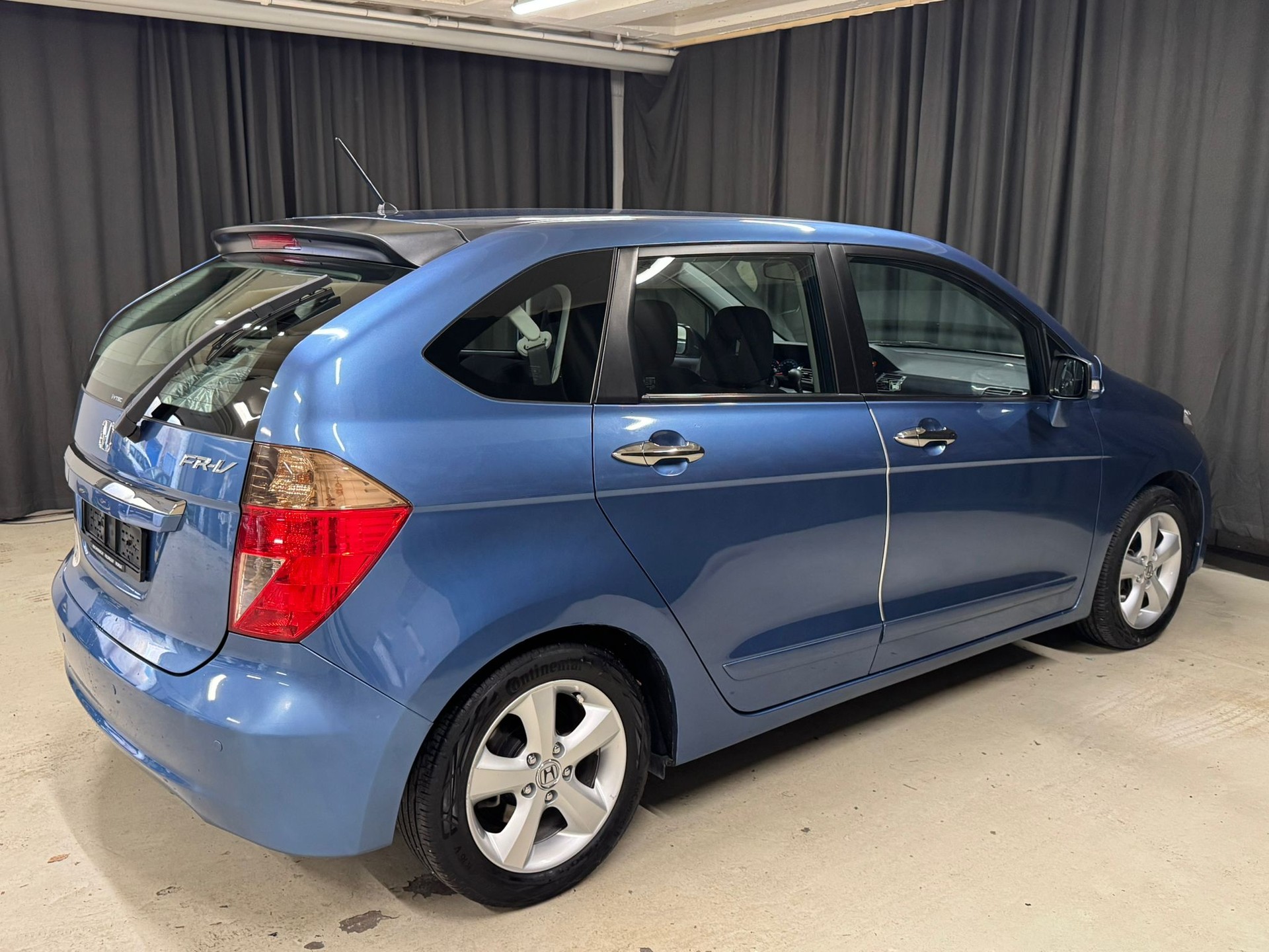 HONDA FR-V 1.8i Swiss Automatic-image-3