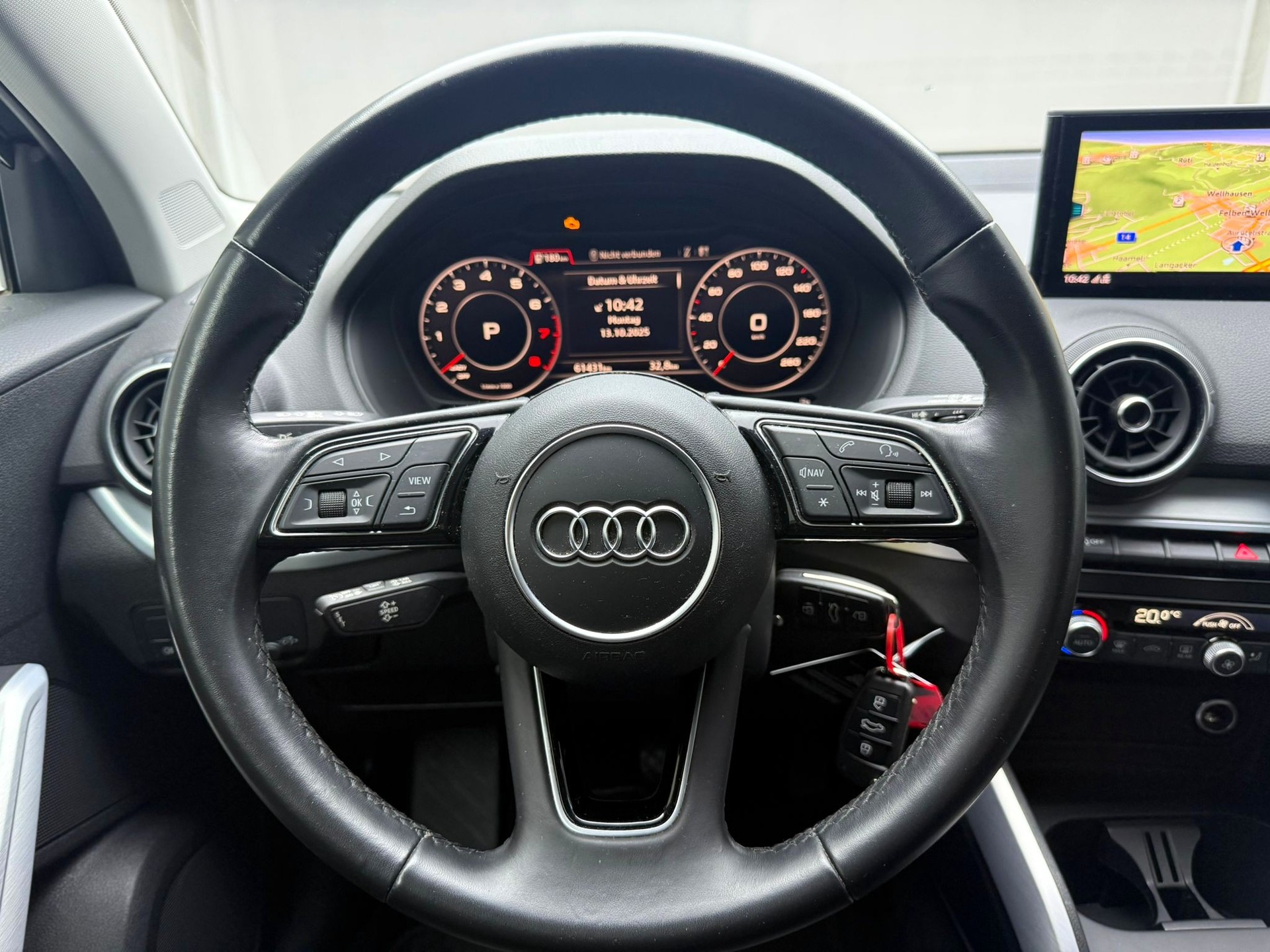 AUDI Q2 35 TFSI S line S-tronic-image-16