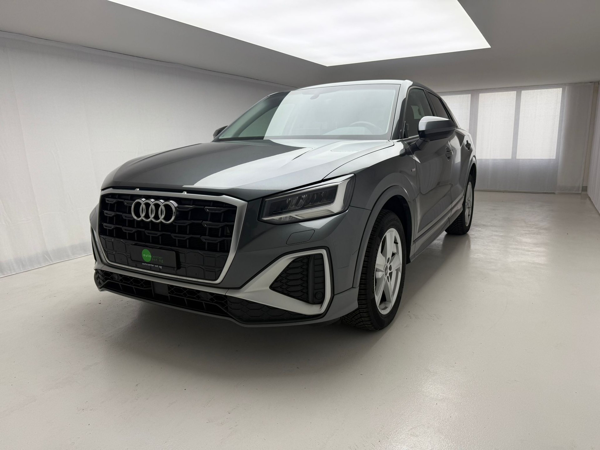 AUDI Q2 35 TFSI S line S-tronic-image-1