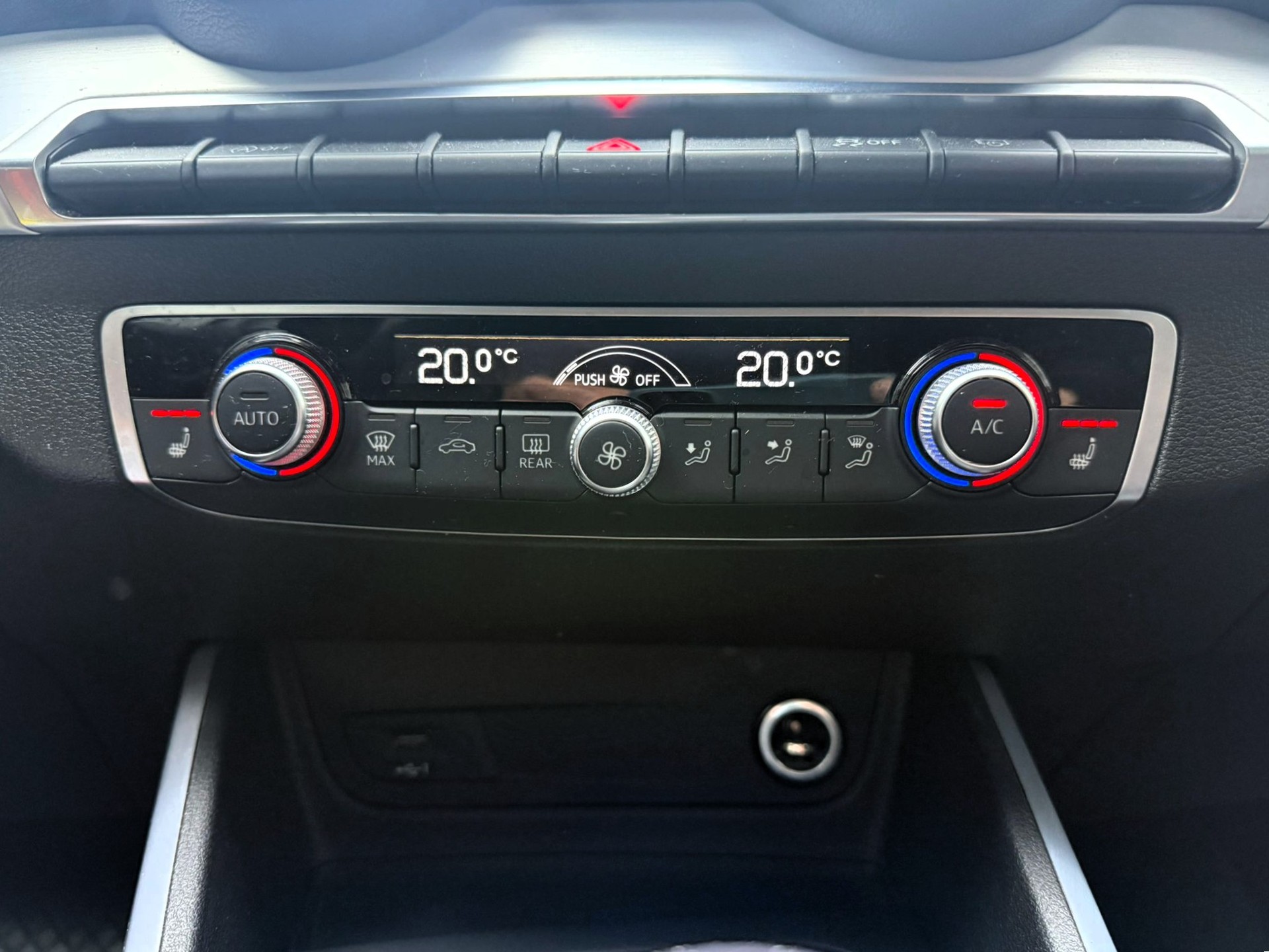 AUDI Q2 35 TFSI S line S-tronic-image-18