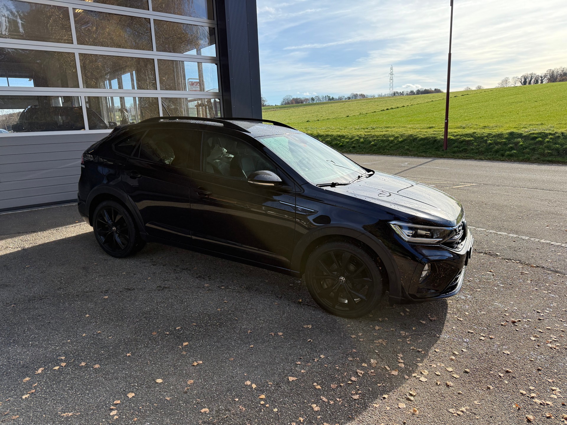 VW Taigo 1.0 TSI R-Line DSG VENDUE / VERKAUFT